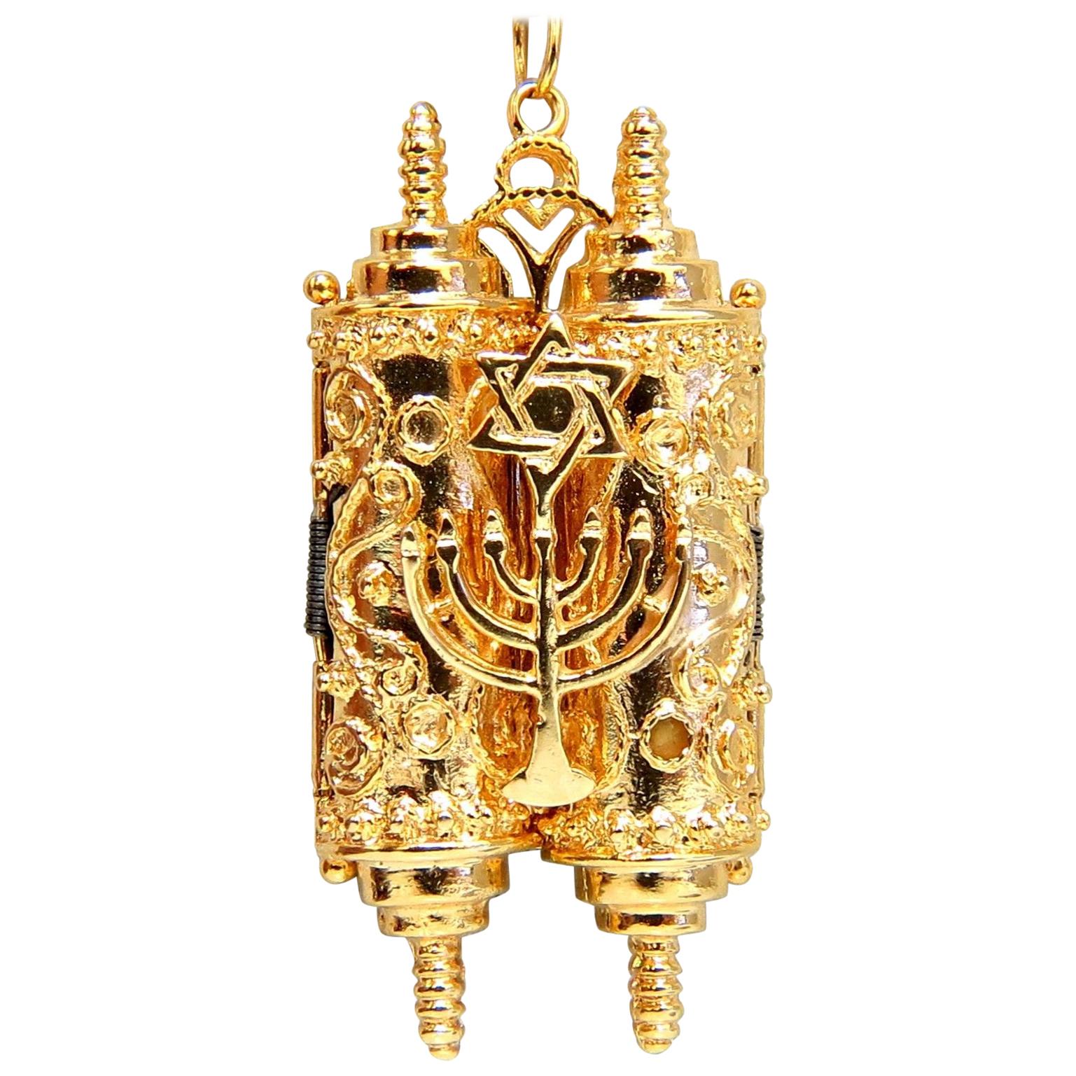 Torah Functional Necklace 14 Karat For Sale