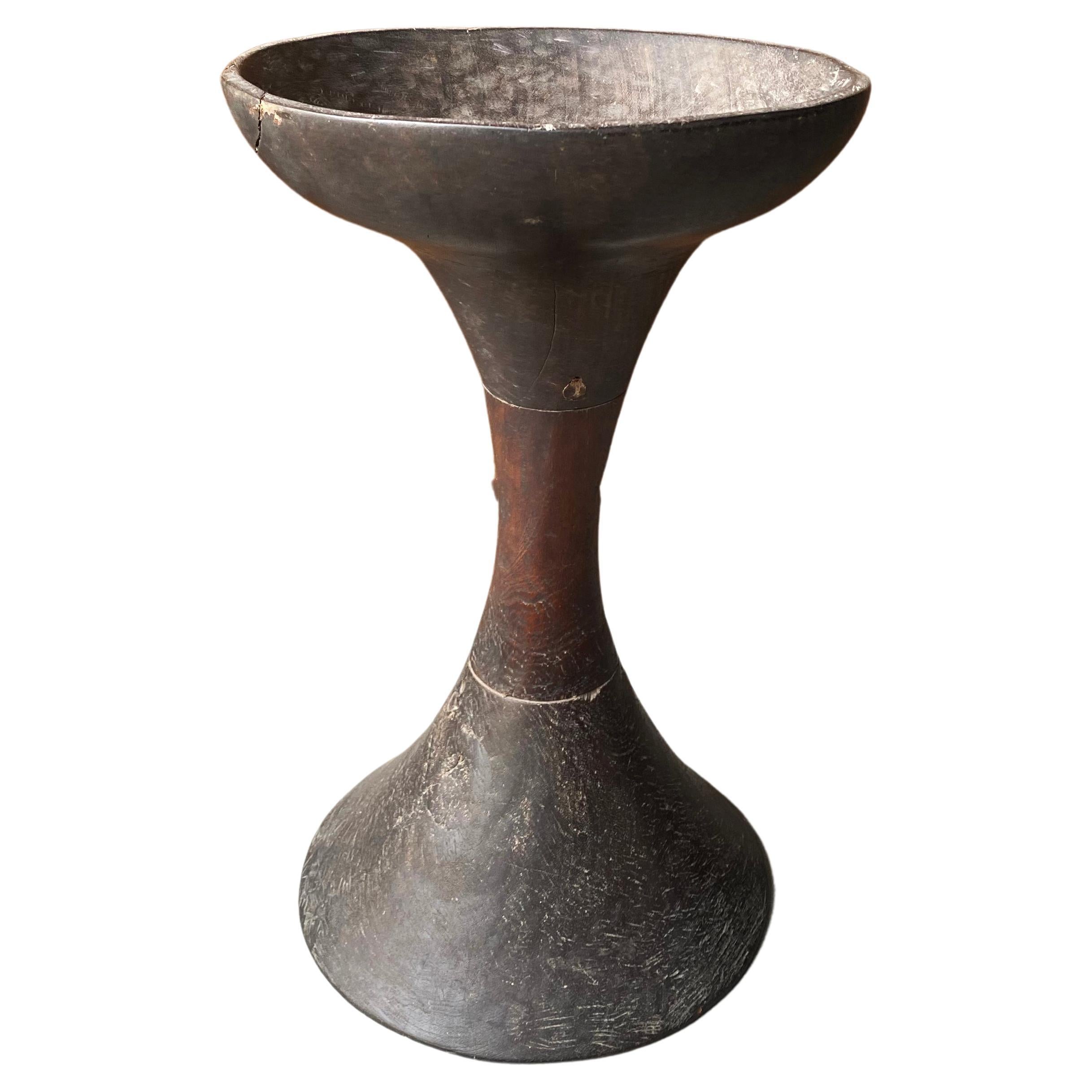 Toraja Ceremonial Bowl, Sulawesi, Indonesia Early 20th Century For Sale