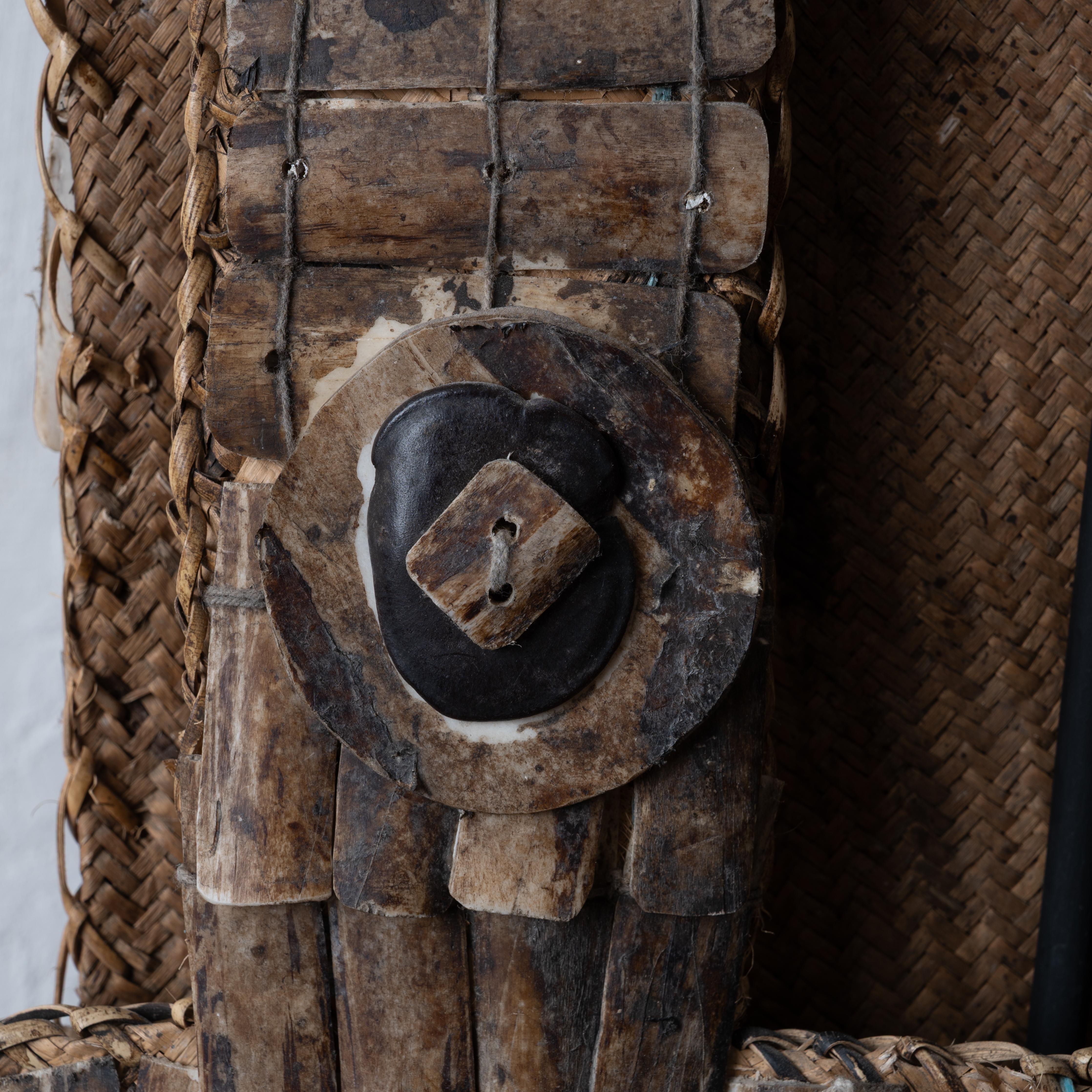 Gilet de guerre Torajan sur pied en vente 6