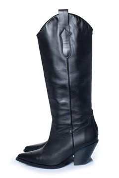 Toral, leather cowboy boots in black