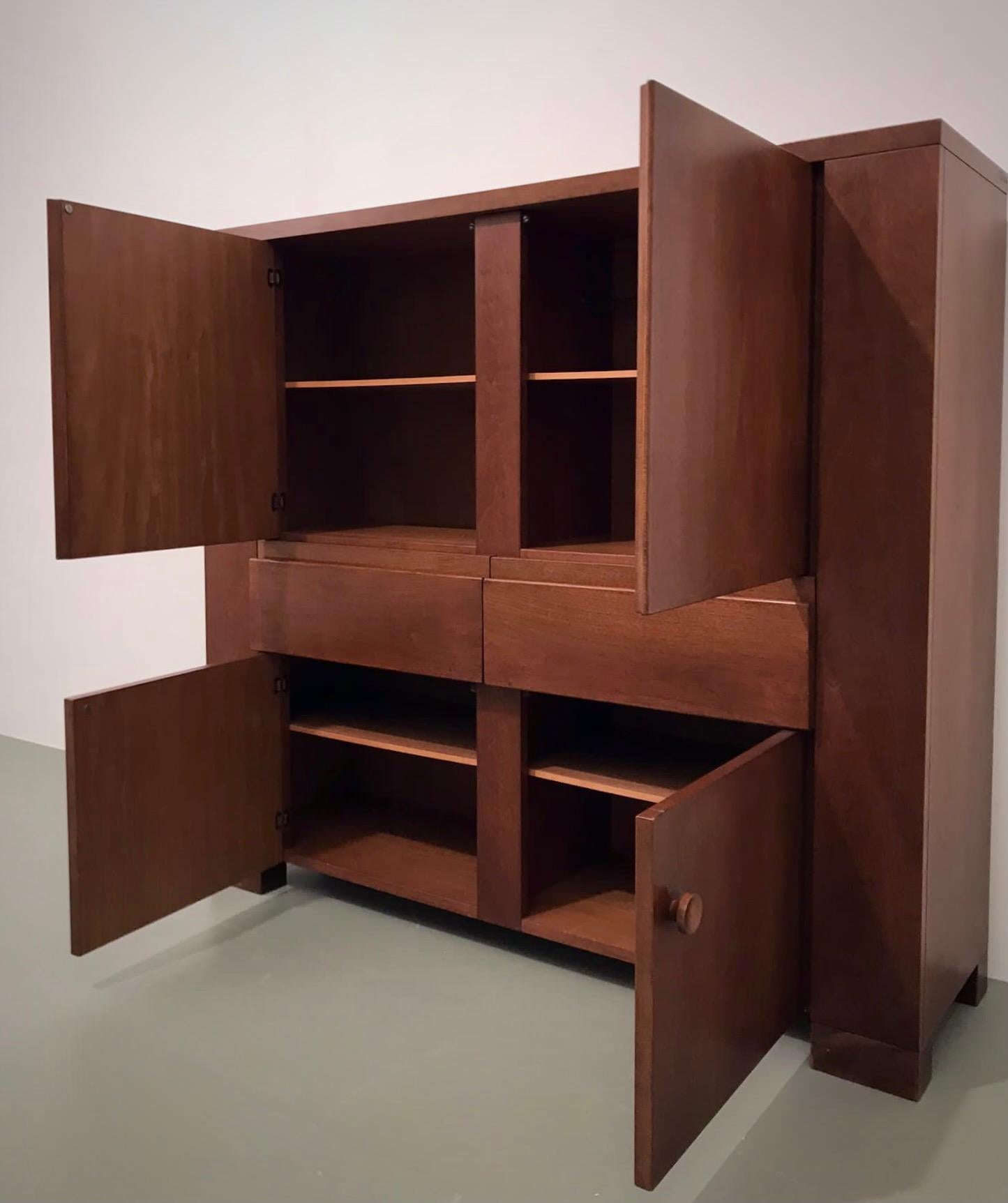Torbecchia Credenza by Giovanni Michelucci for Poltronova in Walnut, Italy, 1964 In Excellent Condition In Uithoorn, NL