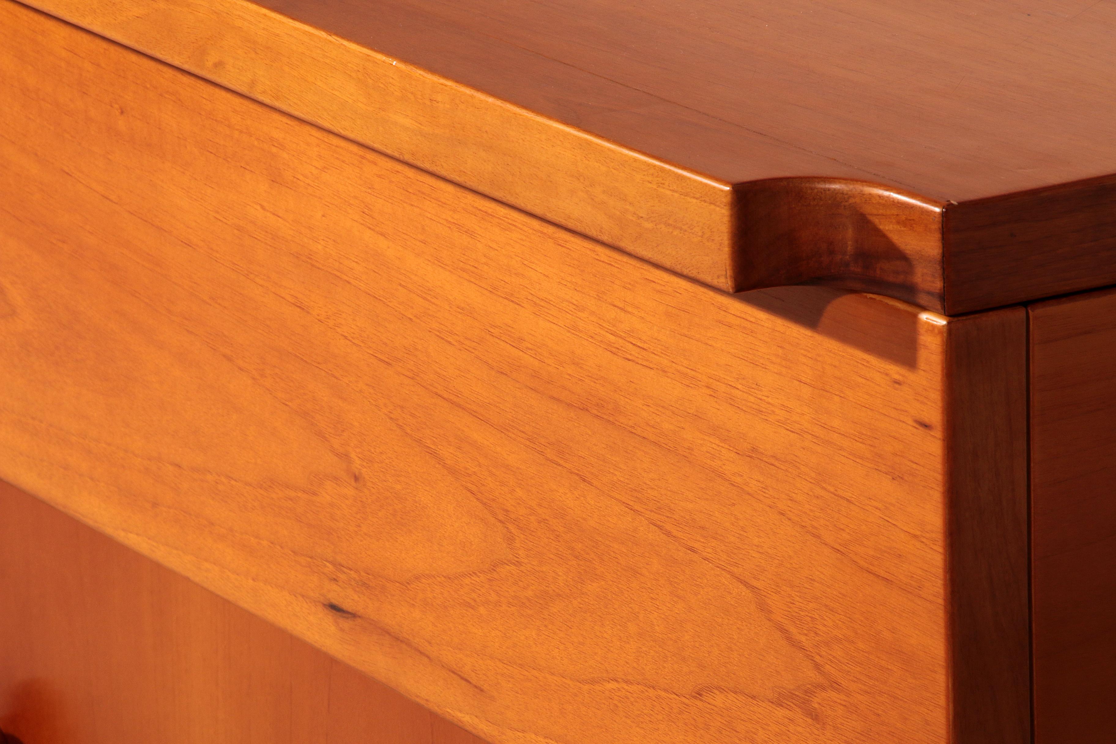Credenza Torbecchia in noce di Giovanni Michelucci per Poltronova, 1964 in vendita 8