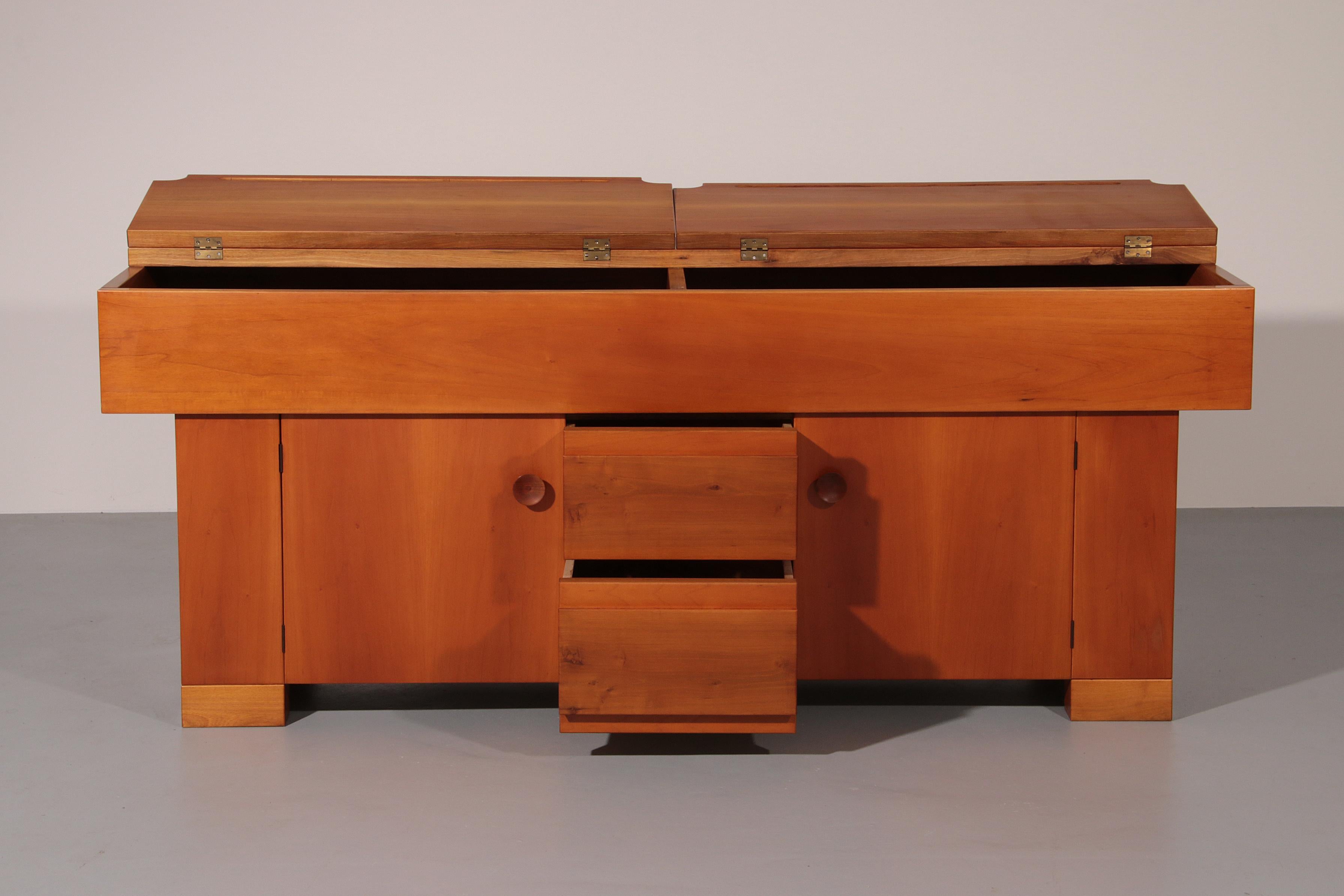 Credenza Torbecchia in noce di Giovanni Michelucci per Poltronova, 1964 In condizioni buone in vendita a Oirlo, LI