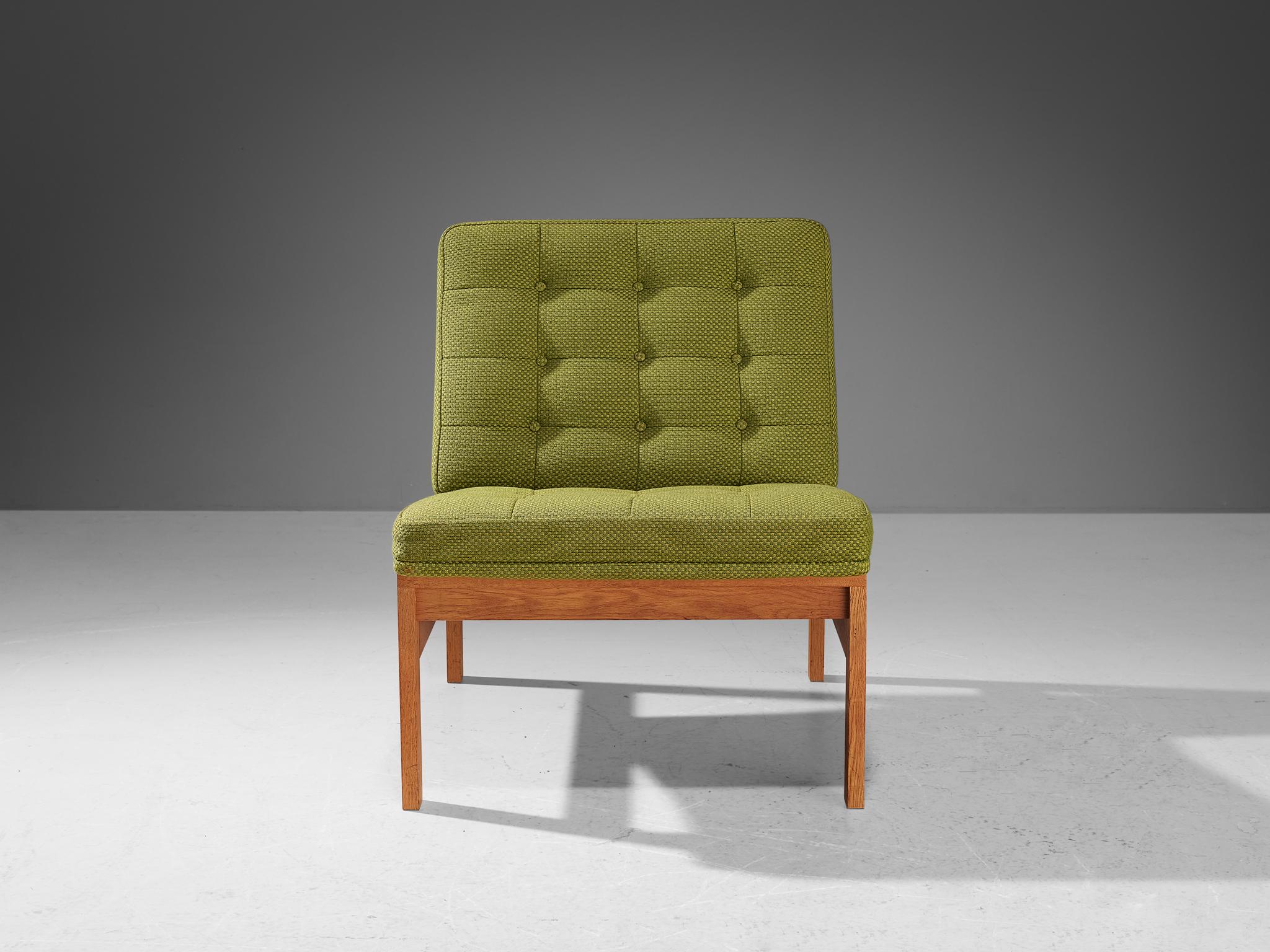 Torben Lind & Ole Gjerløv-Knudsen Easy Chair in Oak and Green Upholstery In Good Condition In Waalwijk, NL