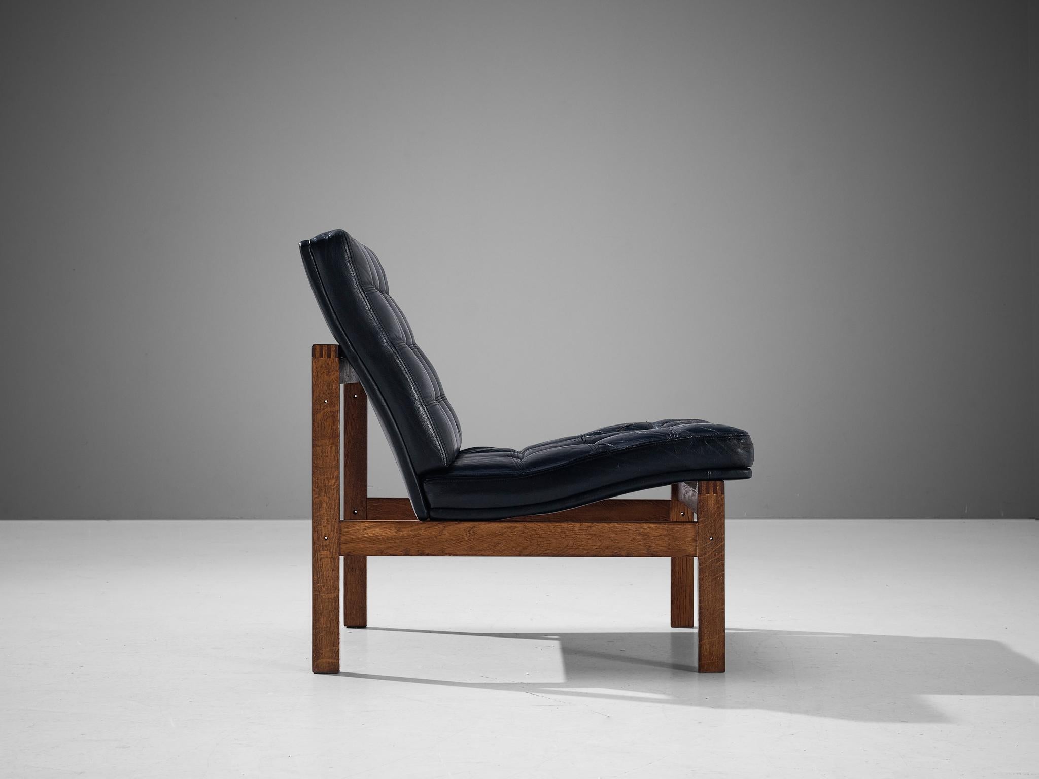 Mid-20th Century Torben Lind & Ole Gjerløv-Knudsen Pair of Easy Chairs in Oak and Leather For Sale