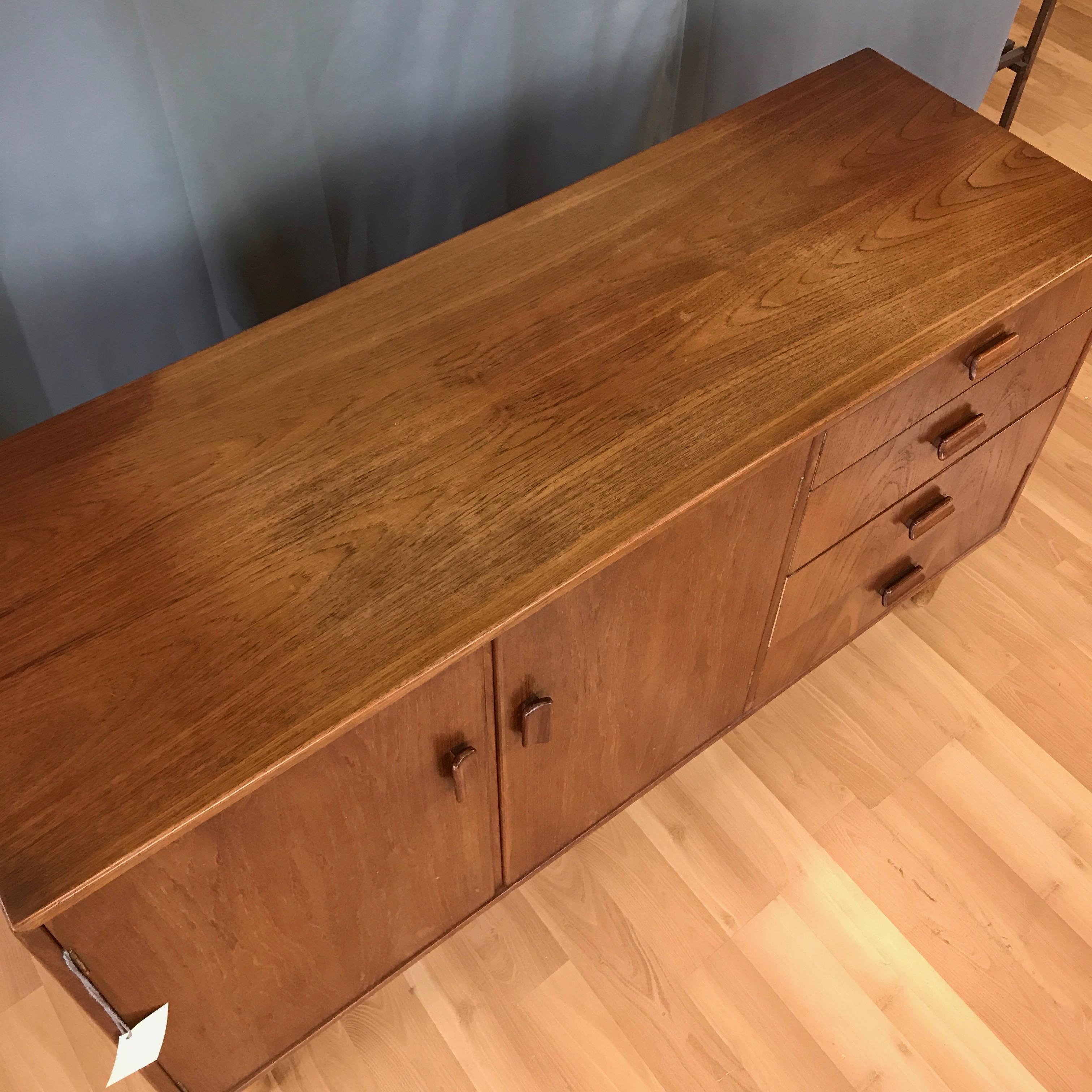Torben Strandgaard for Falster Møbelfabrik Teak and Oak Sideboard 8