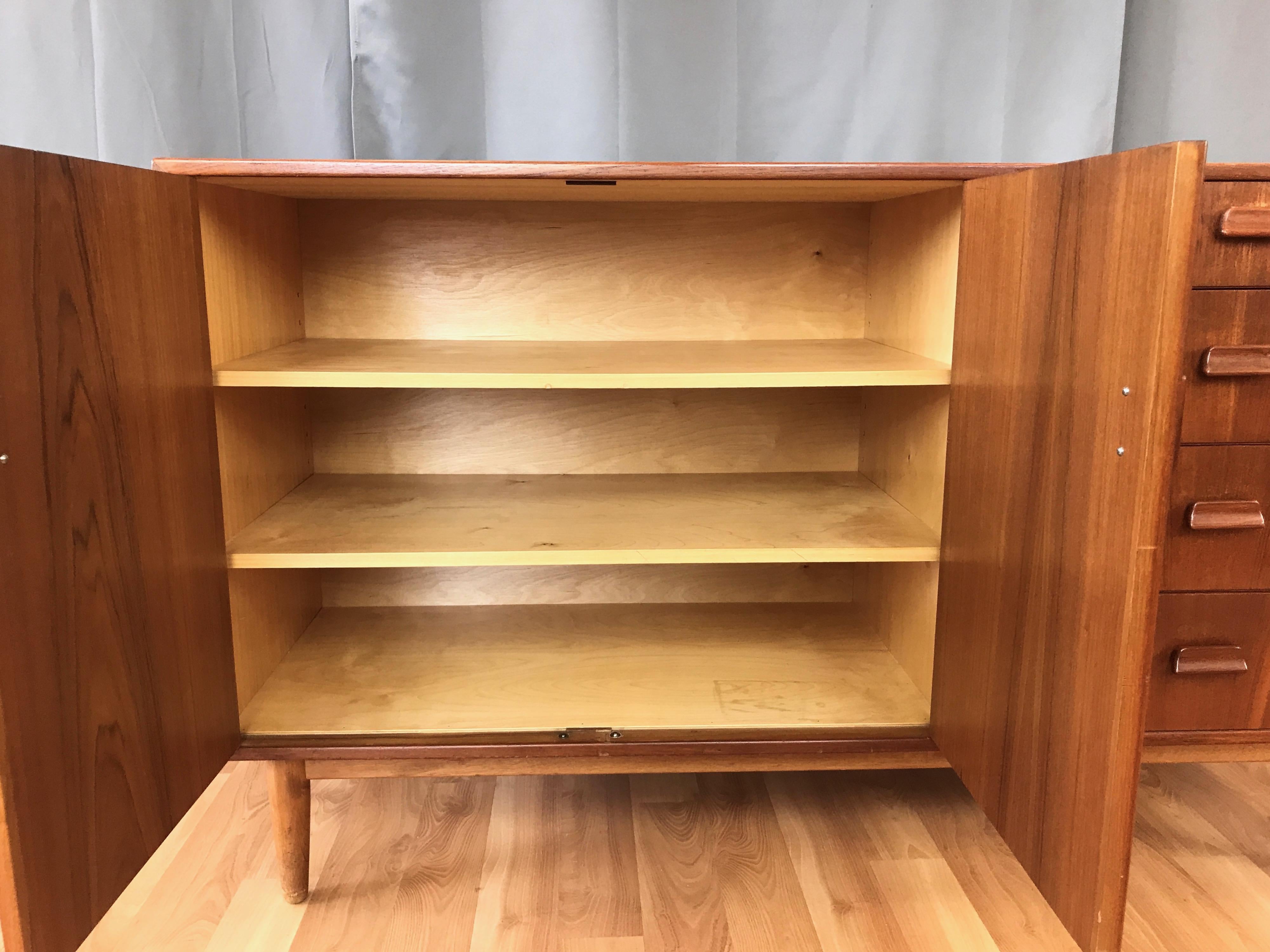 Torben Strandgaard for Falster Møbelfabrik Teak and Oak Sideboard In Good Condition In San Francisco, CA