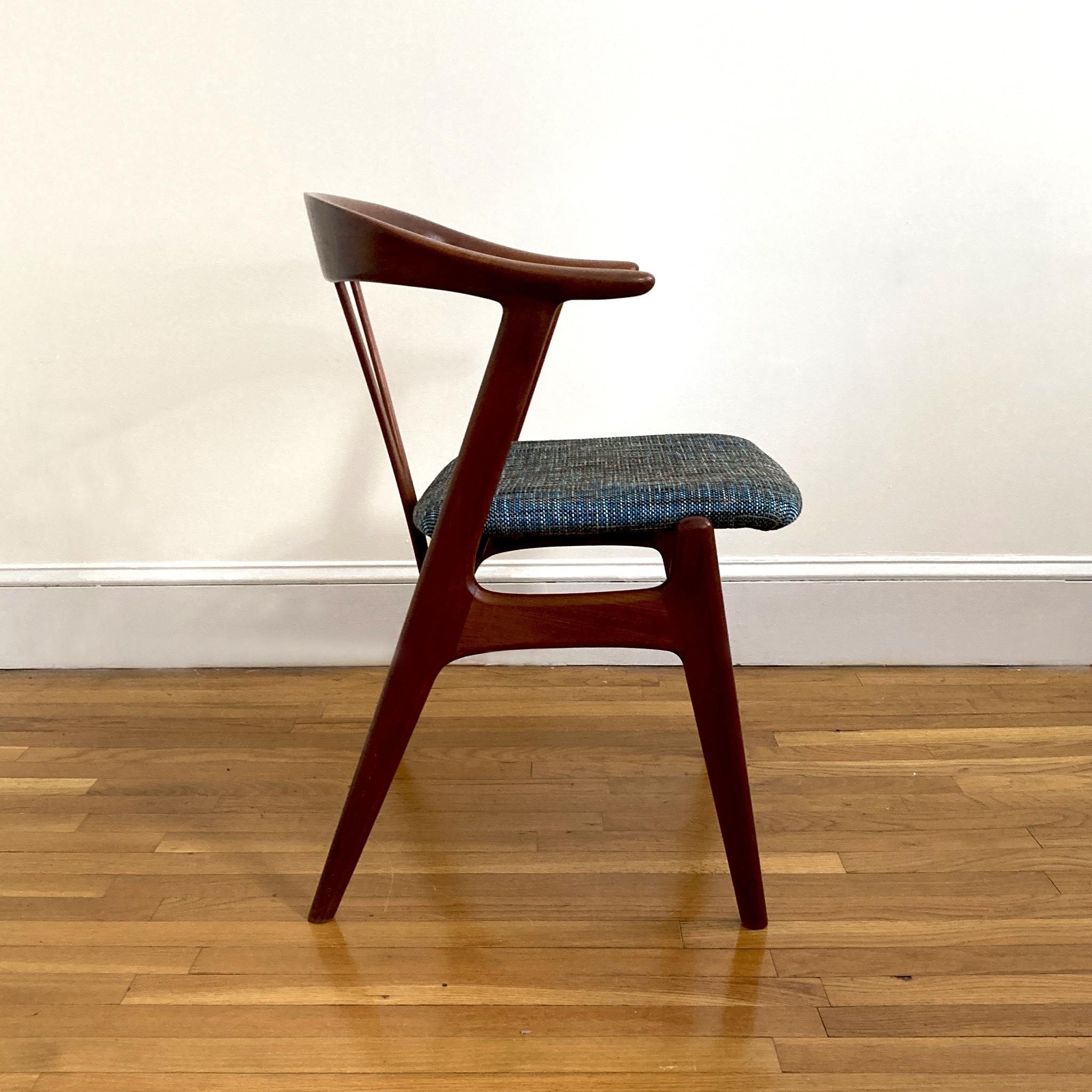 Norwegian Torbjørn Afdal Teak Form Chair with Green Teal Upholstery, 1950s For Sale