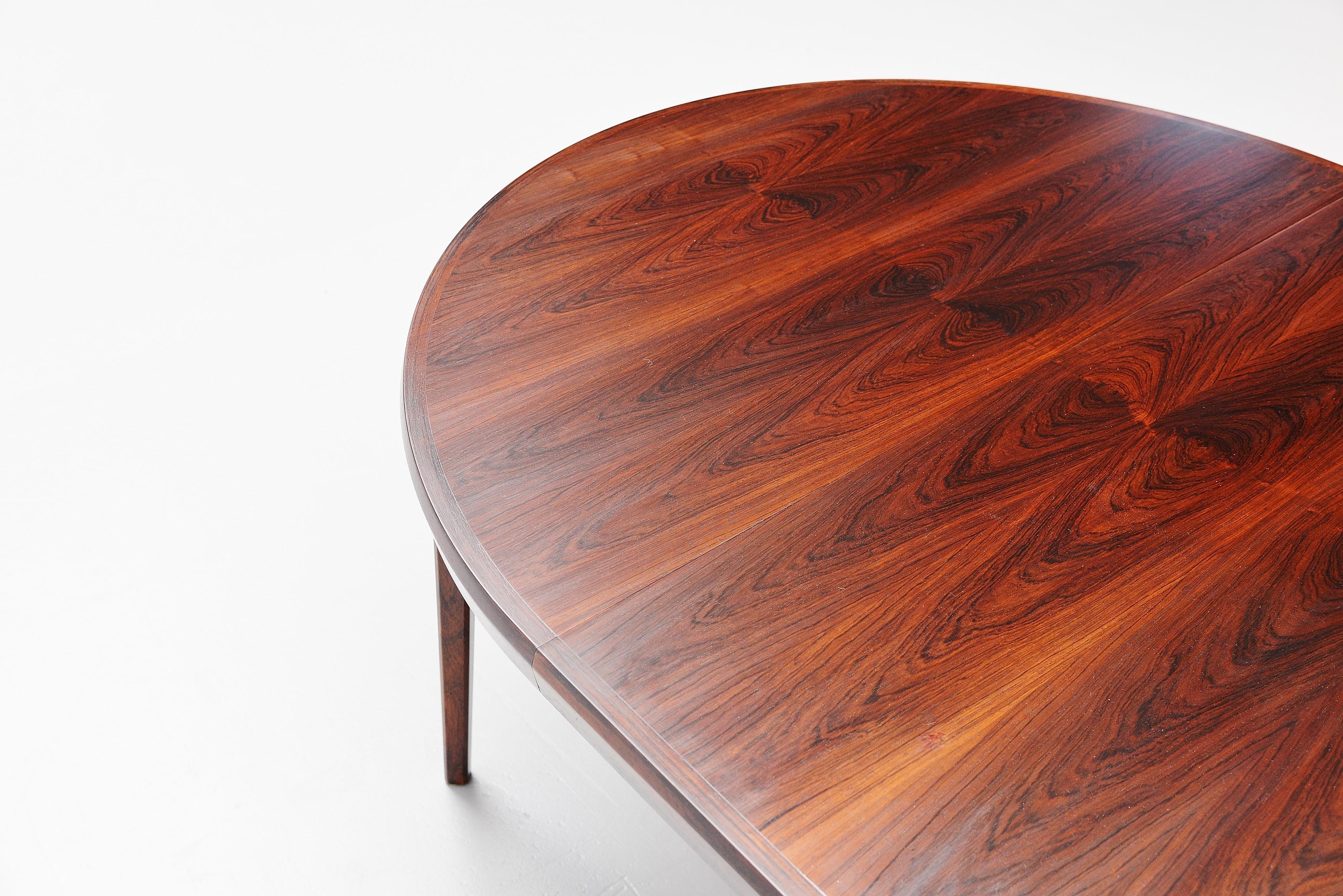 Torbjorn Afdal Rosewood Dining Table Nejestranda, Norway, 1960 In Good Condition In Roosendaal, Noord Brabant