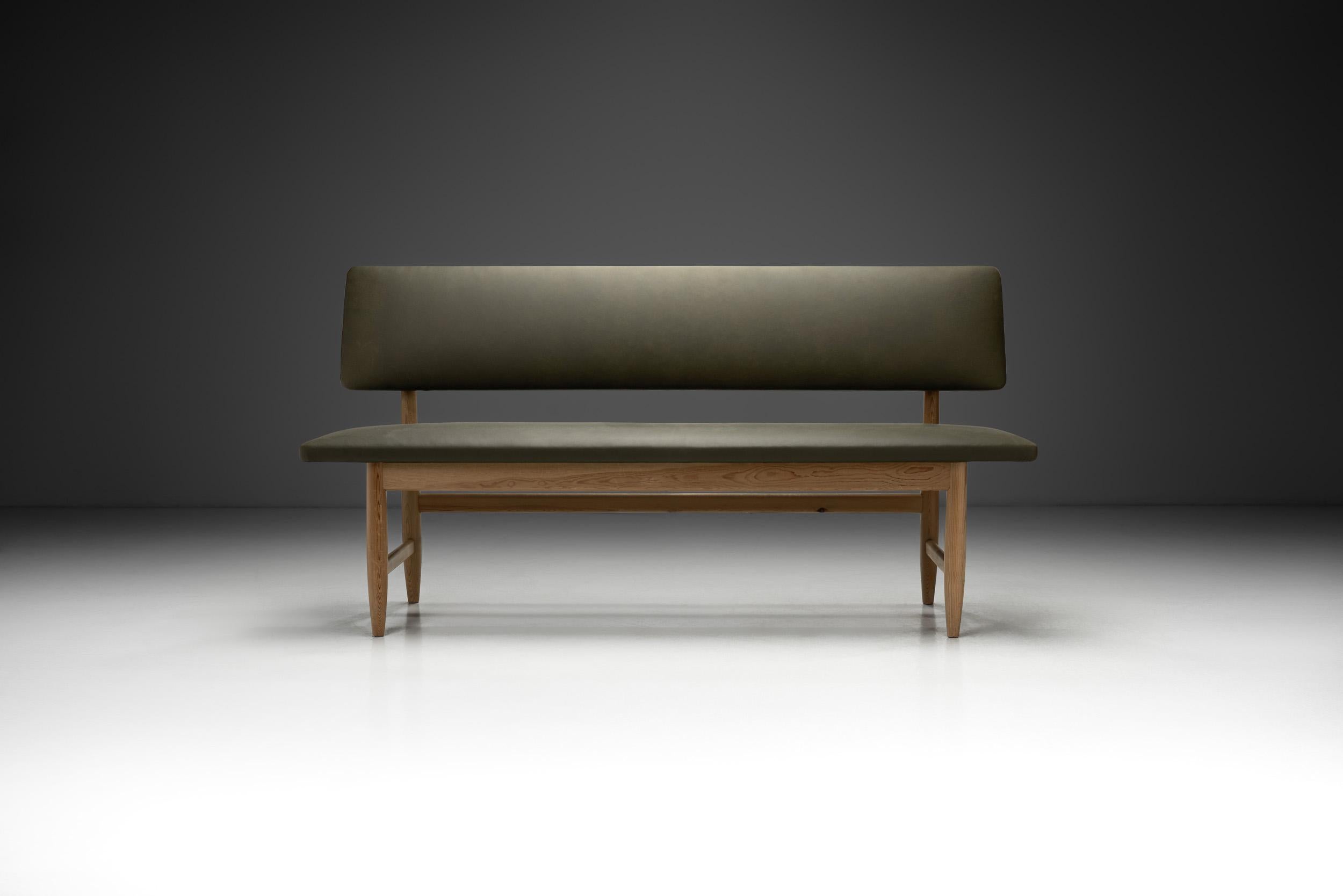 Mid-Century Modern Banc en cuir et pin 