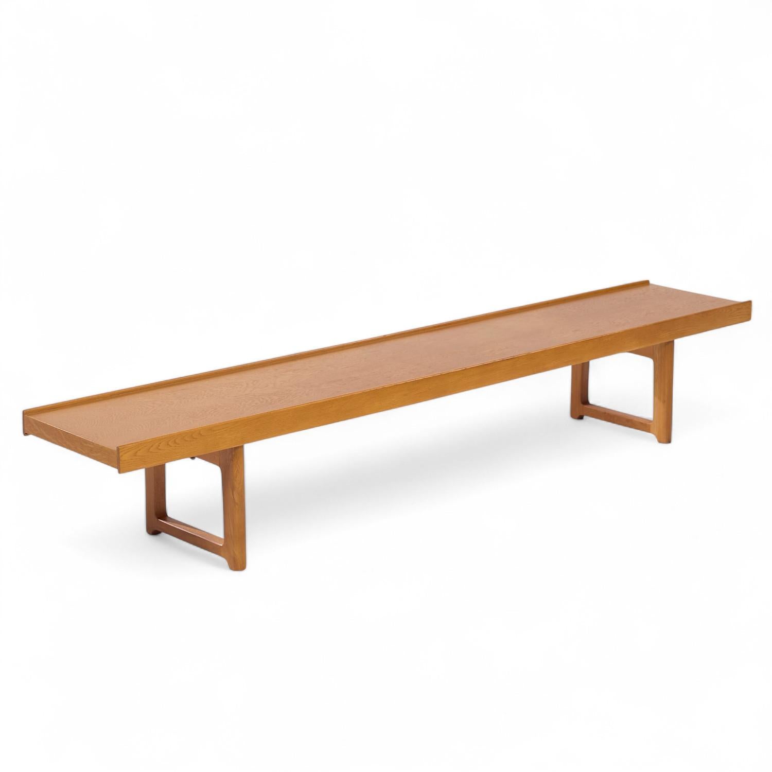 Torbjørn Afdal für Bruksbo Mid Century Danish Teak Krobo Bank (Ende des 20. Jahrhunderts) im Angebot