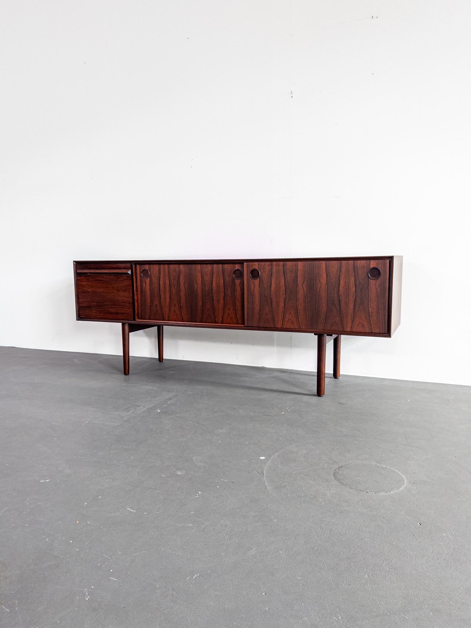 Palissandro Torbjørn Afdal per Bruksbo - Rara credenza in palissandro, Norvegia, anni '60 in vendita