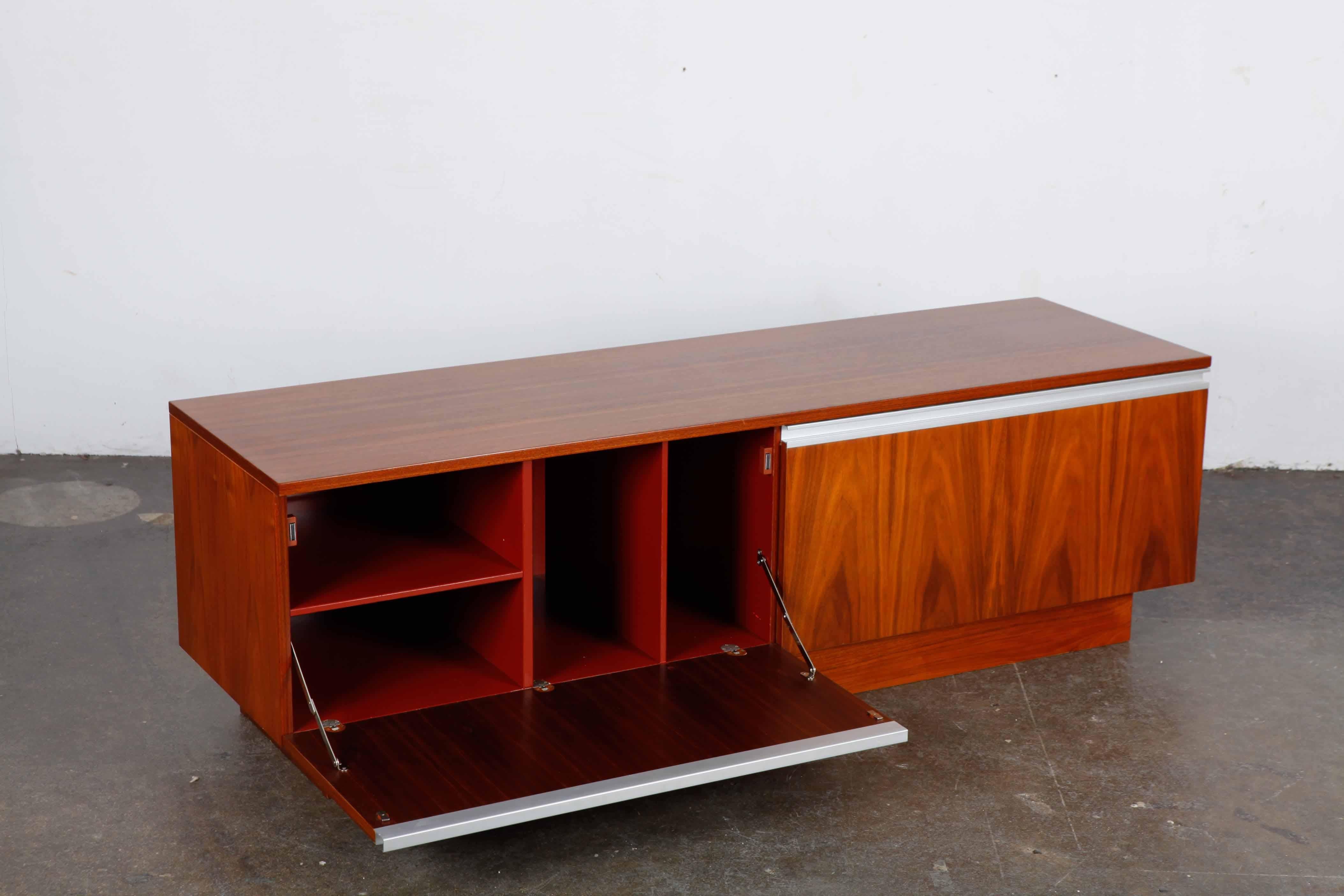 Torbjørn Afdal for Bruksbo Rosewood Low Sideboard, Norway, 1960s In Good Condition For Sale In North Hollywood, CA