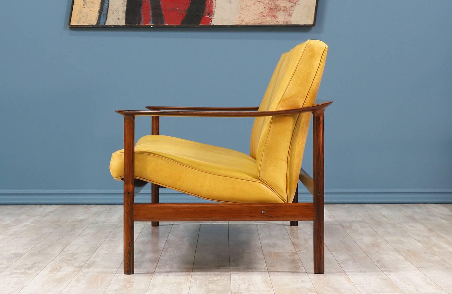 Mid-20th Century Torbjørn Afdal Rosewood & Leather Sofa for Svein Bjørneng