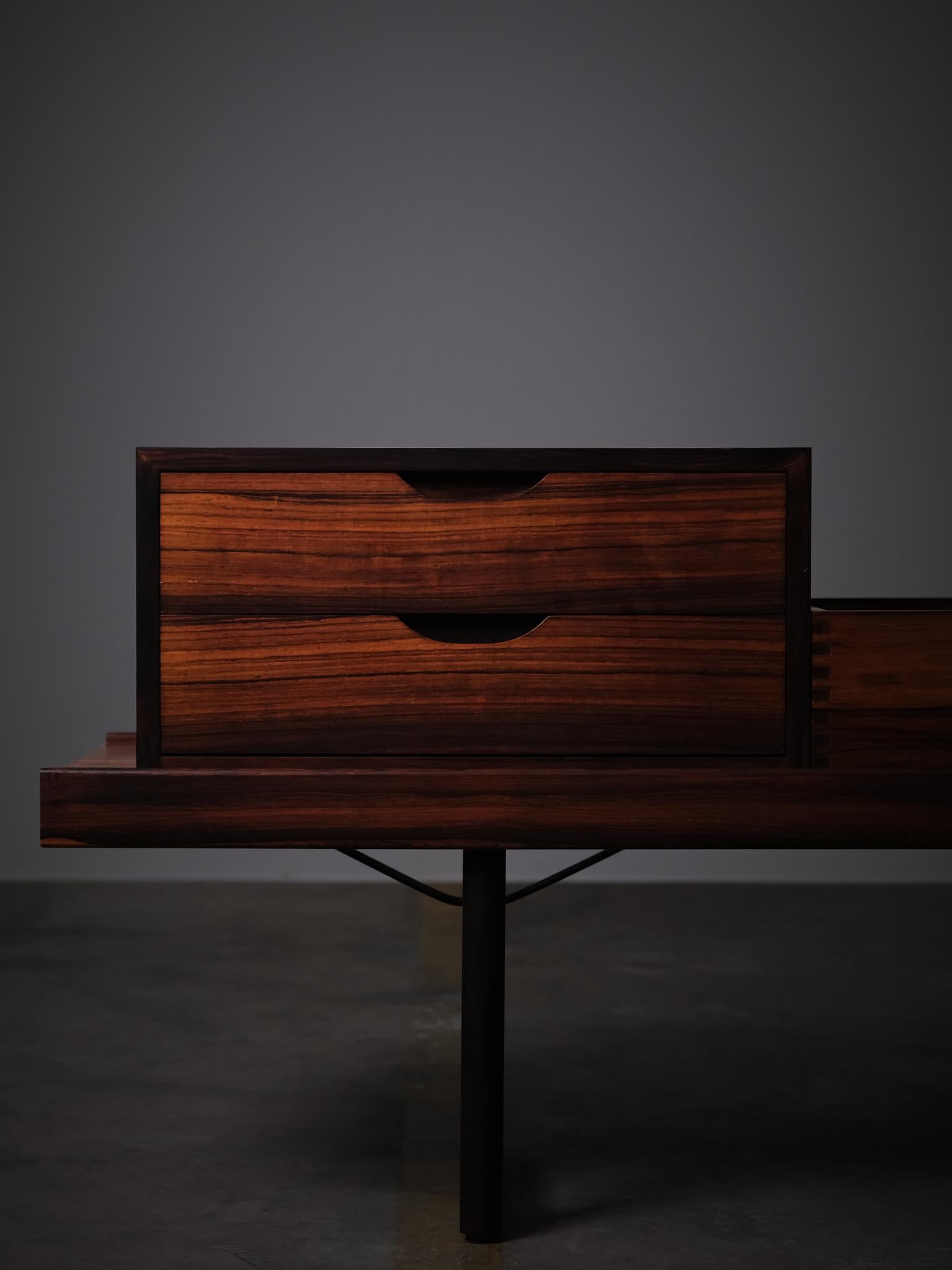 Torbjørn Afdal, Banco Krobo de palisandro, Noruega, años 60 Escandinavo moderno en venta
