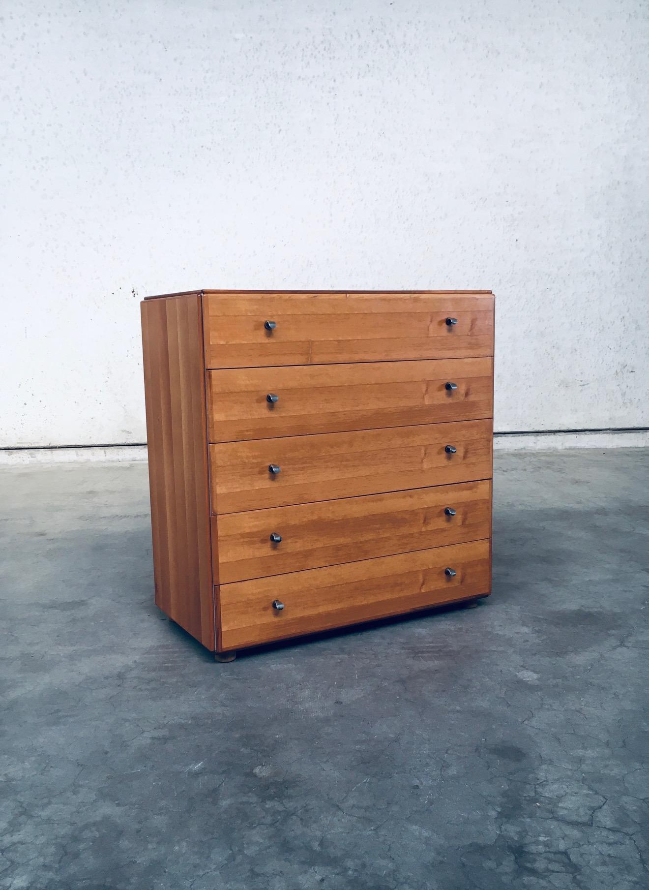Postmodern Italian Design TORCELLO Series Chest of Drawers by Afra  & Tobia Scarpa for Stildomus. Made in Italy, 1980's period. Marked with a stamp inside the top drawer. Very well designed and constructed chest of drawers with 5 drawers. The 4
