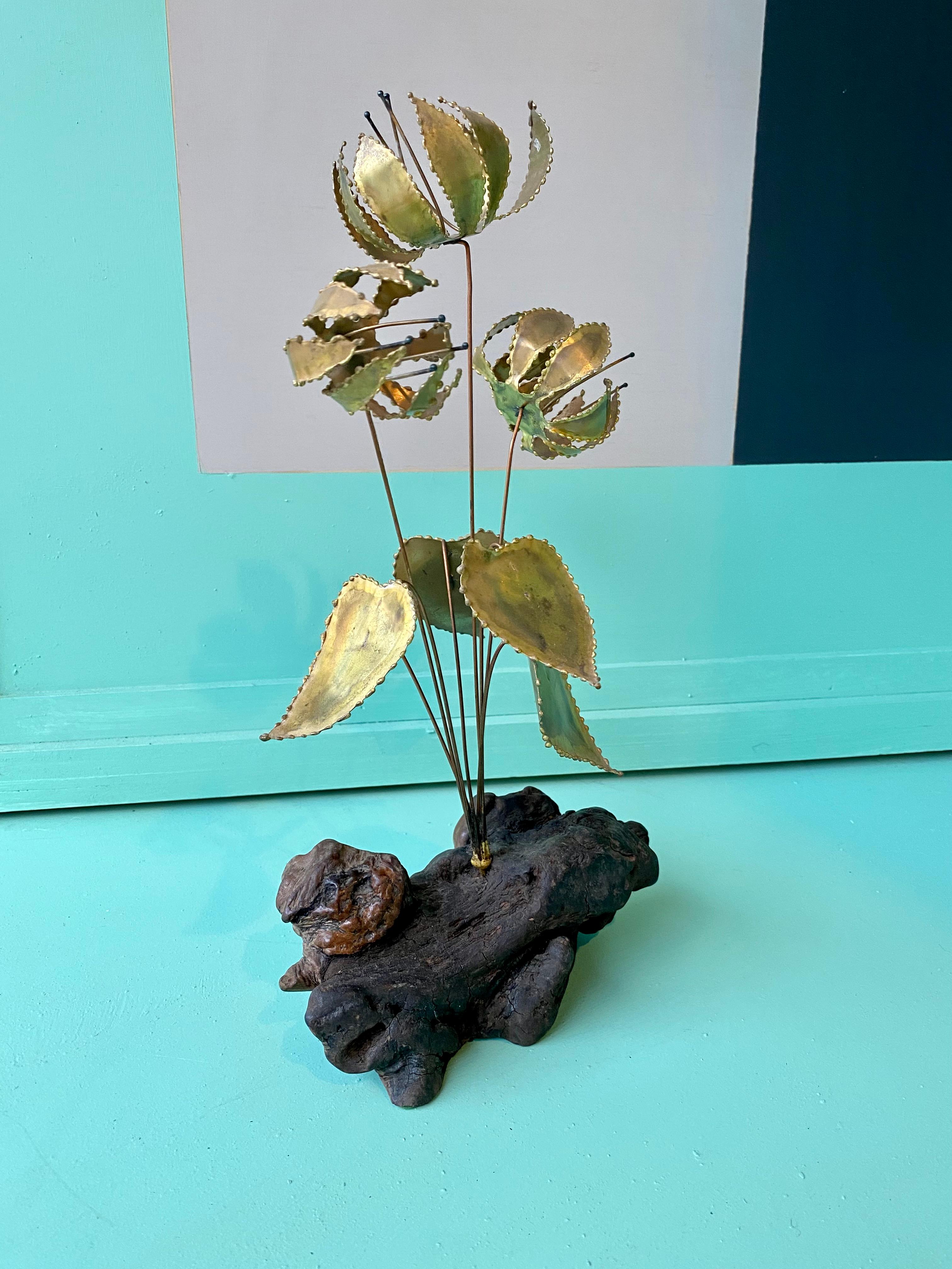 Brutalist Brass Bonsai Ikebana Lily Flower Sculpture by Gerd Scharrelmann 1970s Brutalista en venta