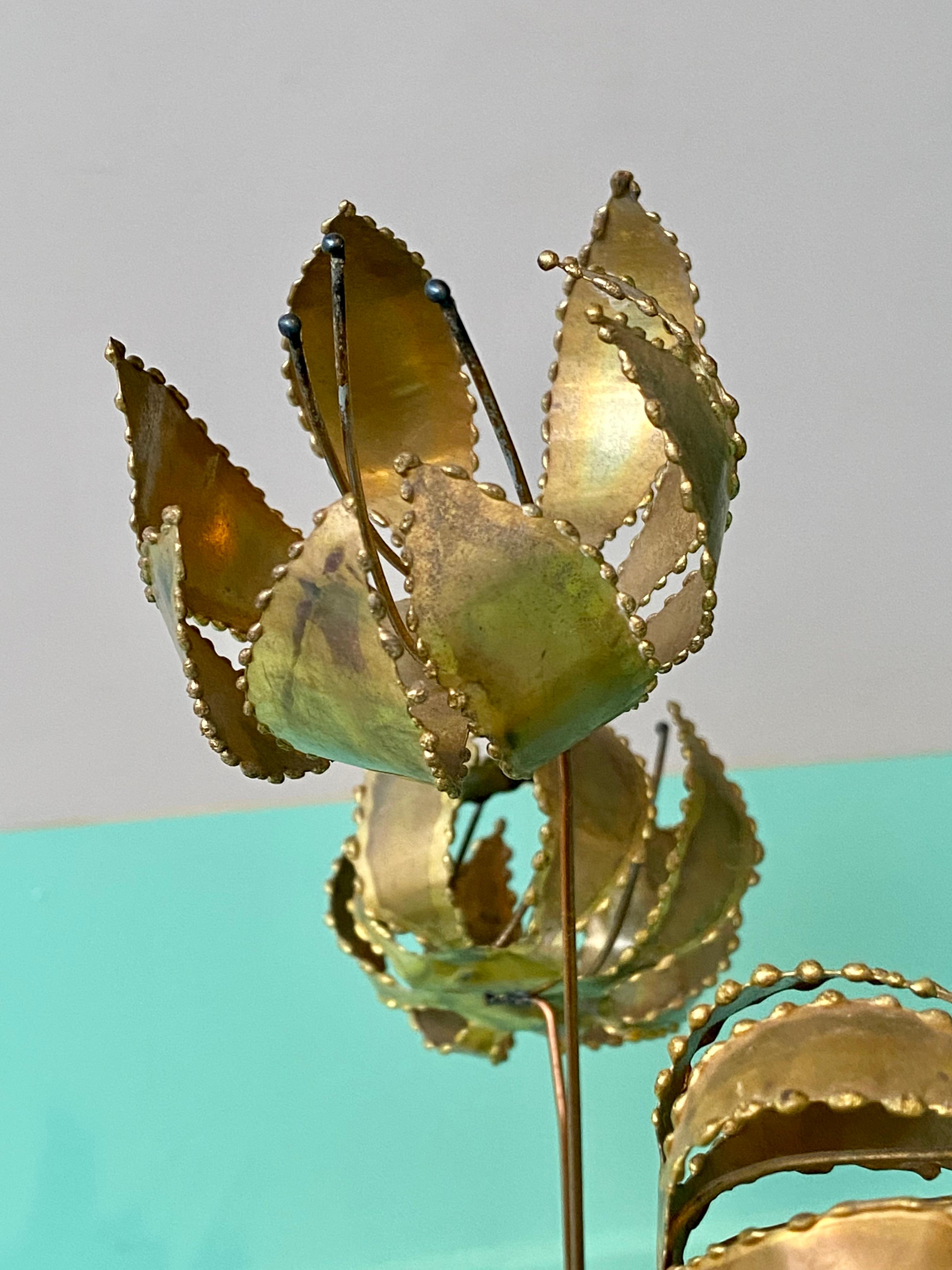 Brutalist Brass Bonsai Ikebana Lily Flower Sculpture by Gerd Scharrelmann 1970s en venta 1