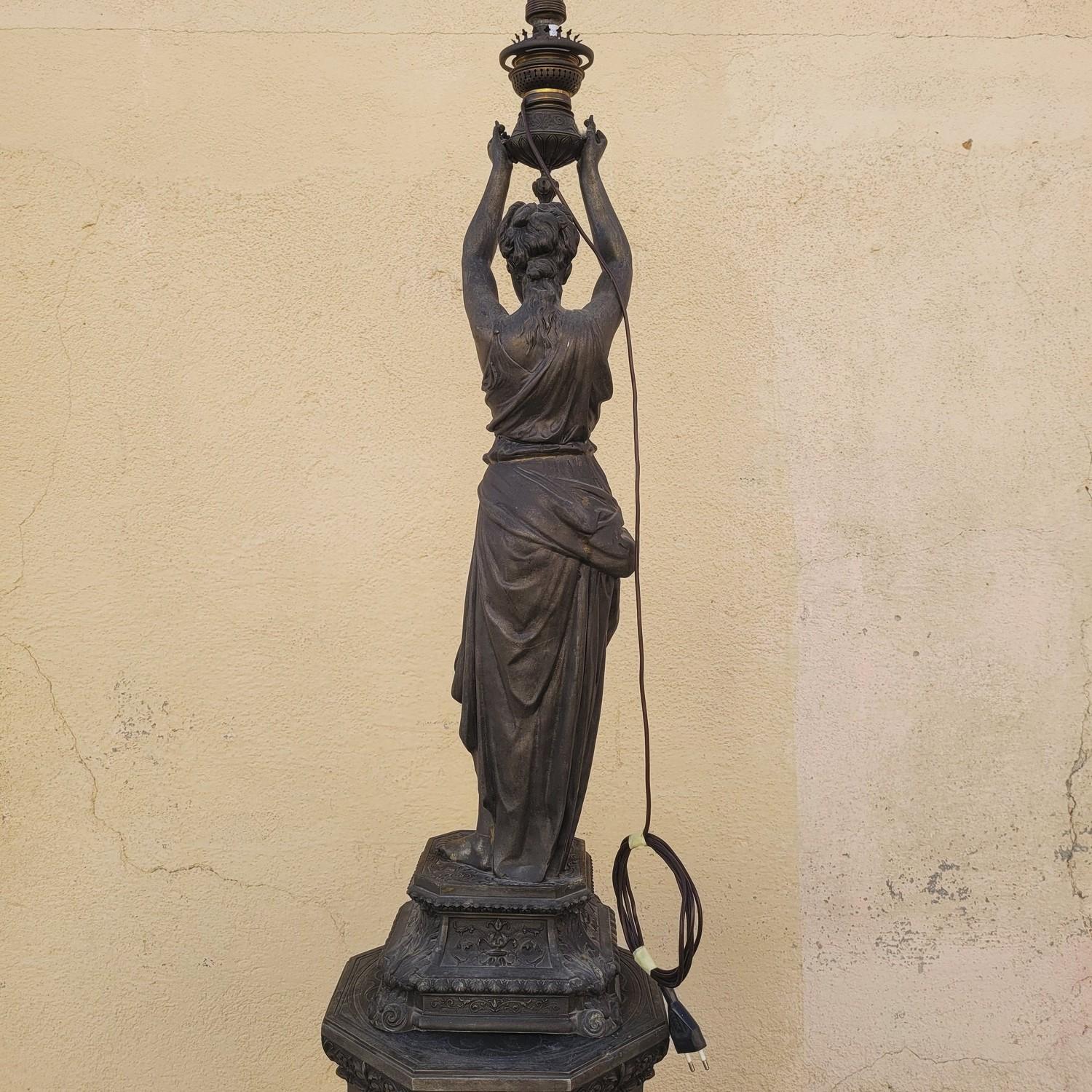 Torch Holder In Spelter On Its Column, Napoleon III, 19th Century For Sale 5