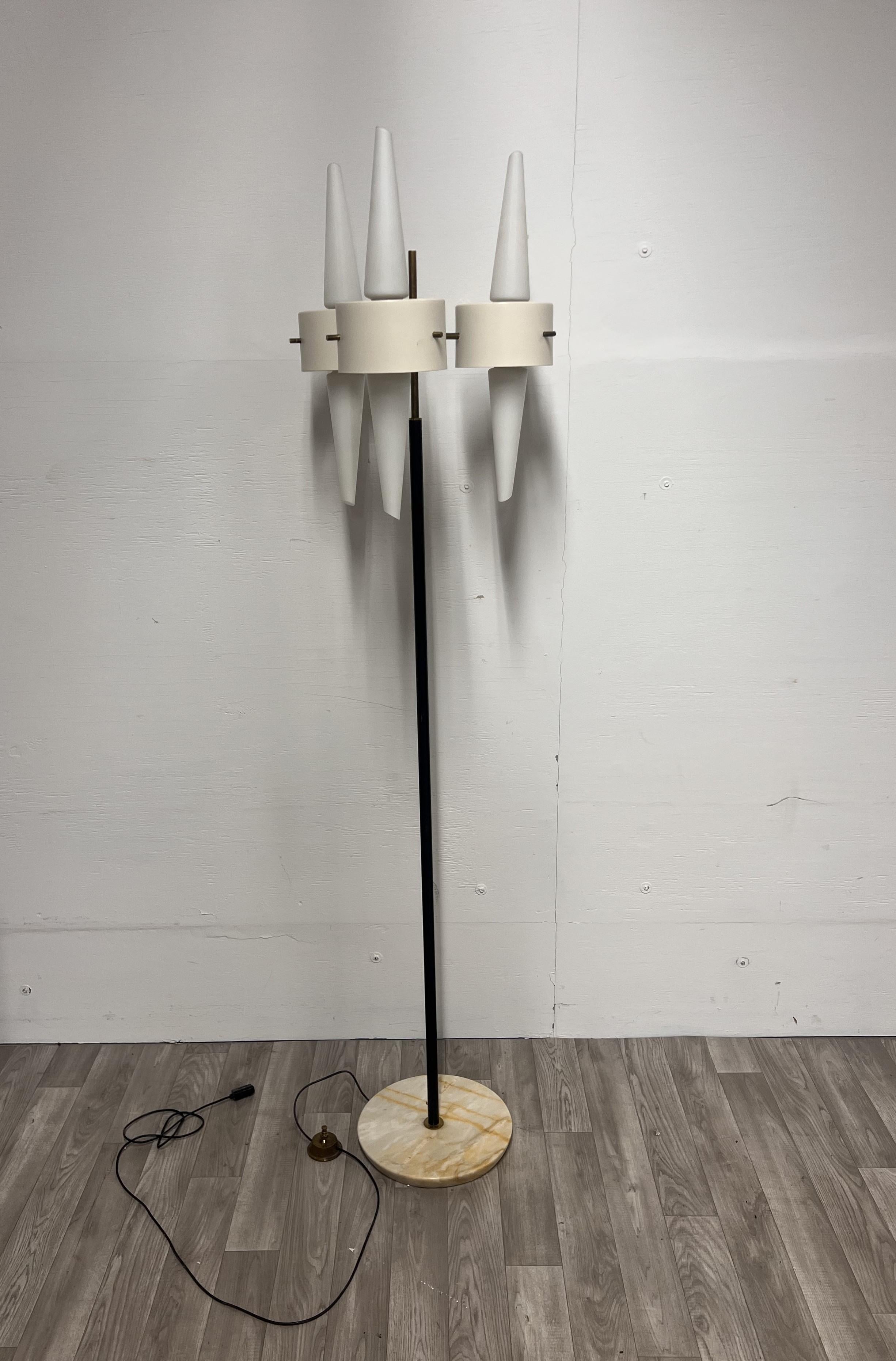 Brass Torchere Style Floor Lamp by Stilnovo For Sale