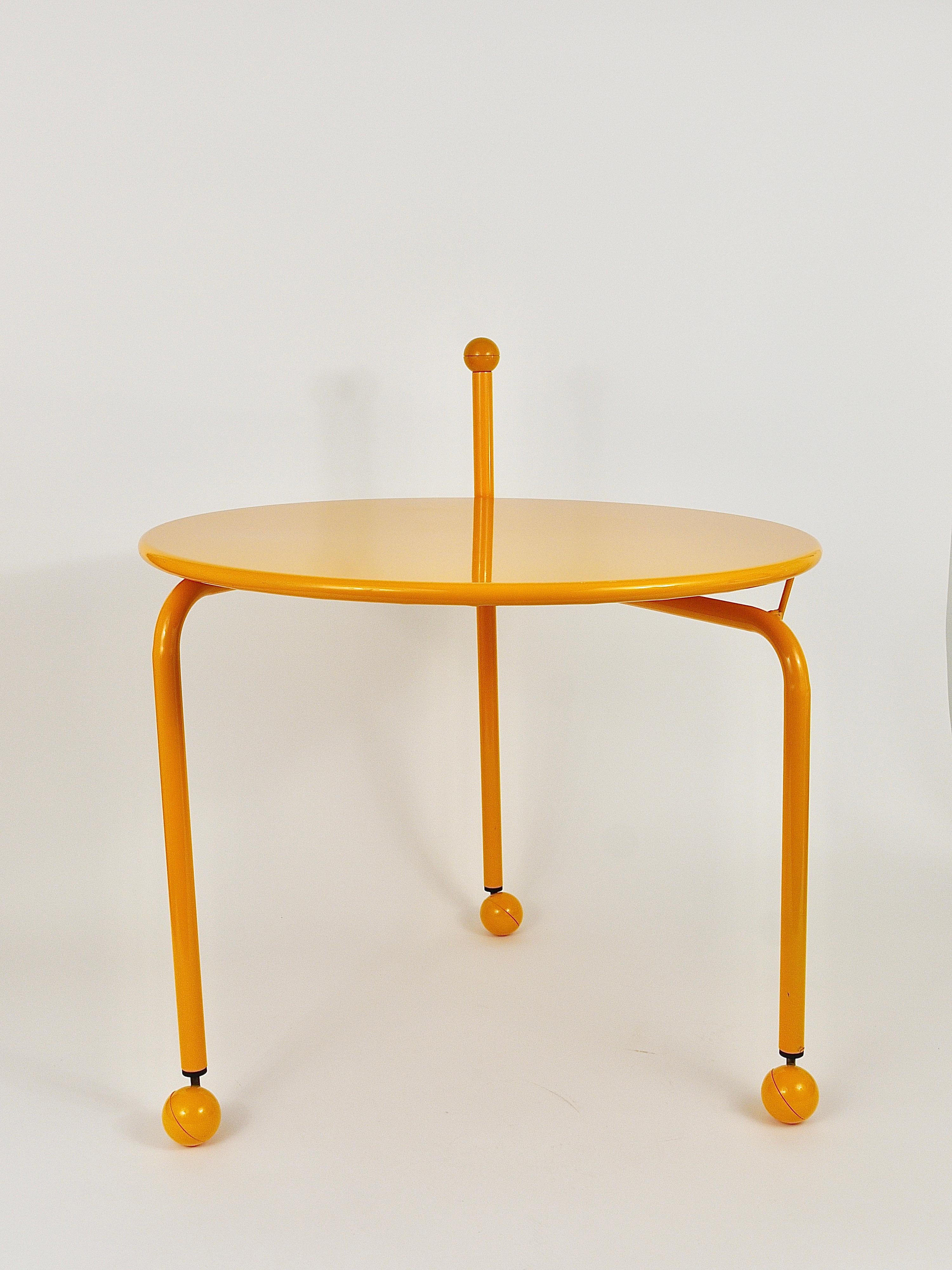 Tord Bjorklund Post-modern Side or Coffee Table, Memphis Style, Sweden, 1980s For Sale 5