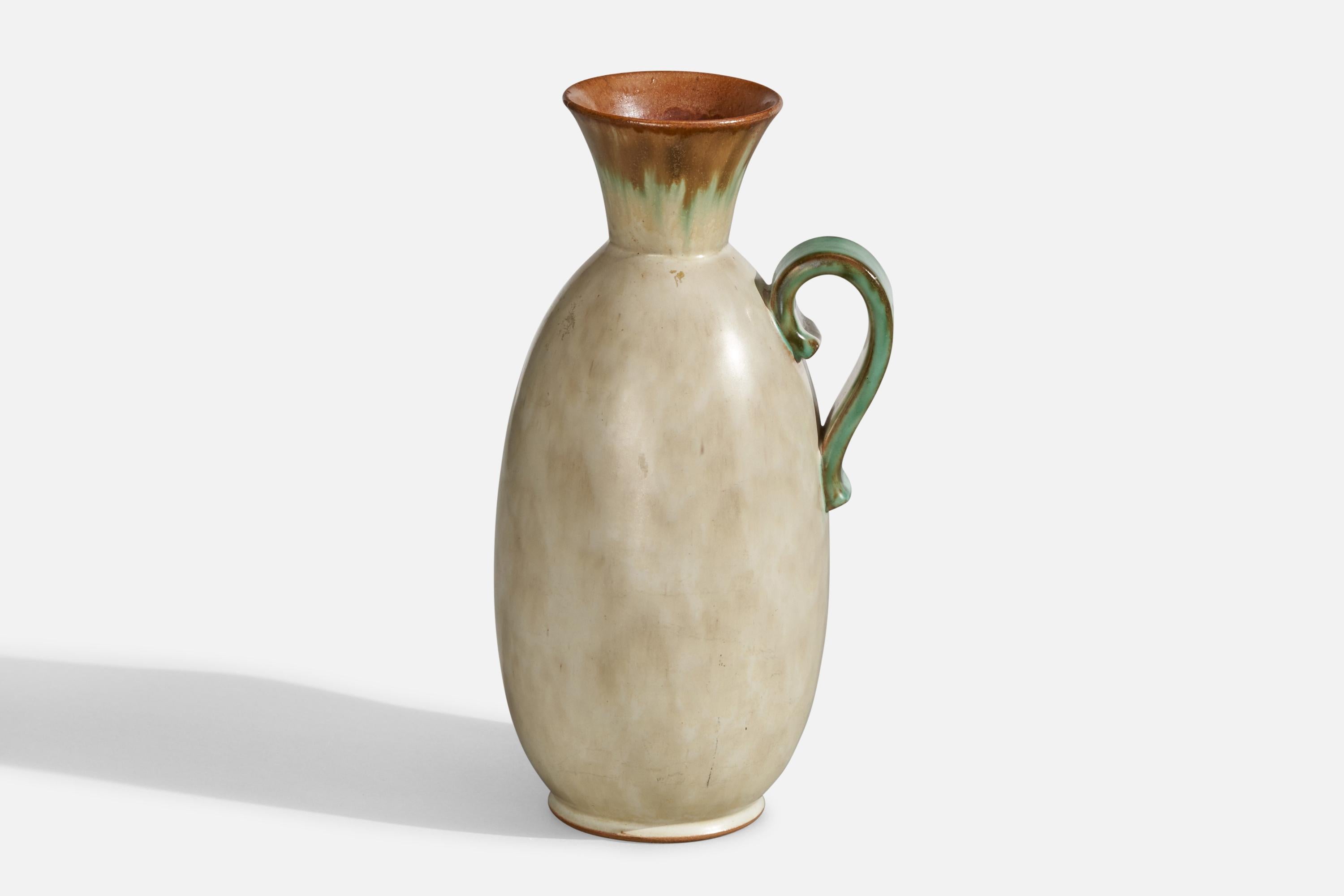 Vase en céramique blanc et vert glacé conçu et produit par Töreboda Keramik, Suède, C.I.C.
