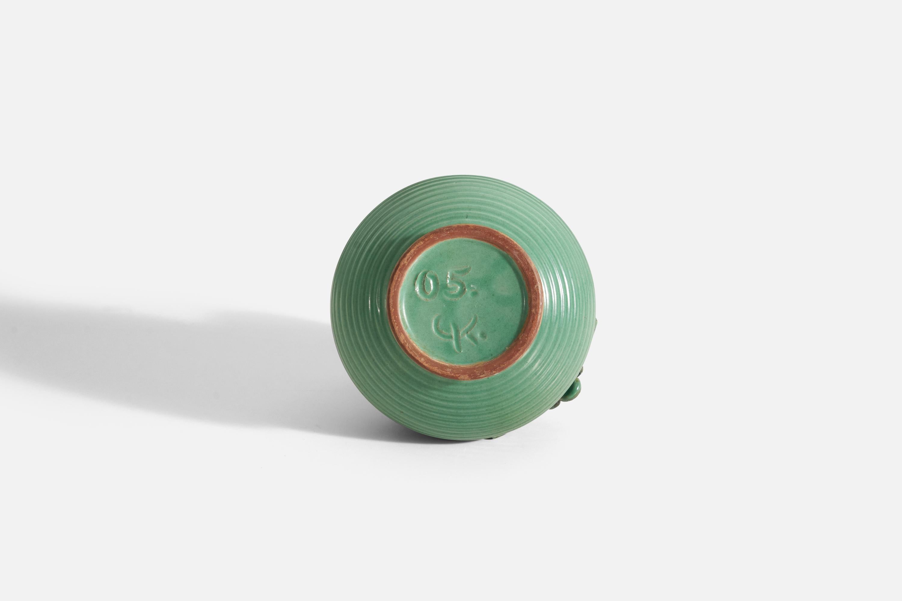 Treboda-Keramikvase aus grünem und orangefarben glasiertem Steingut, Schweden, 1940er Jahre im Zustand „Gut“ im Angebot in High Point, NC