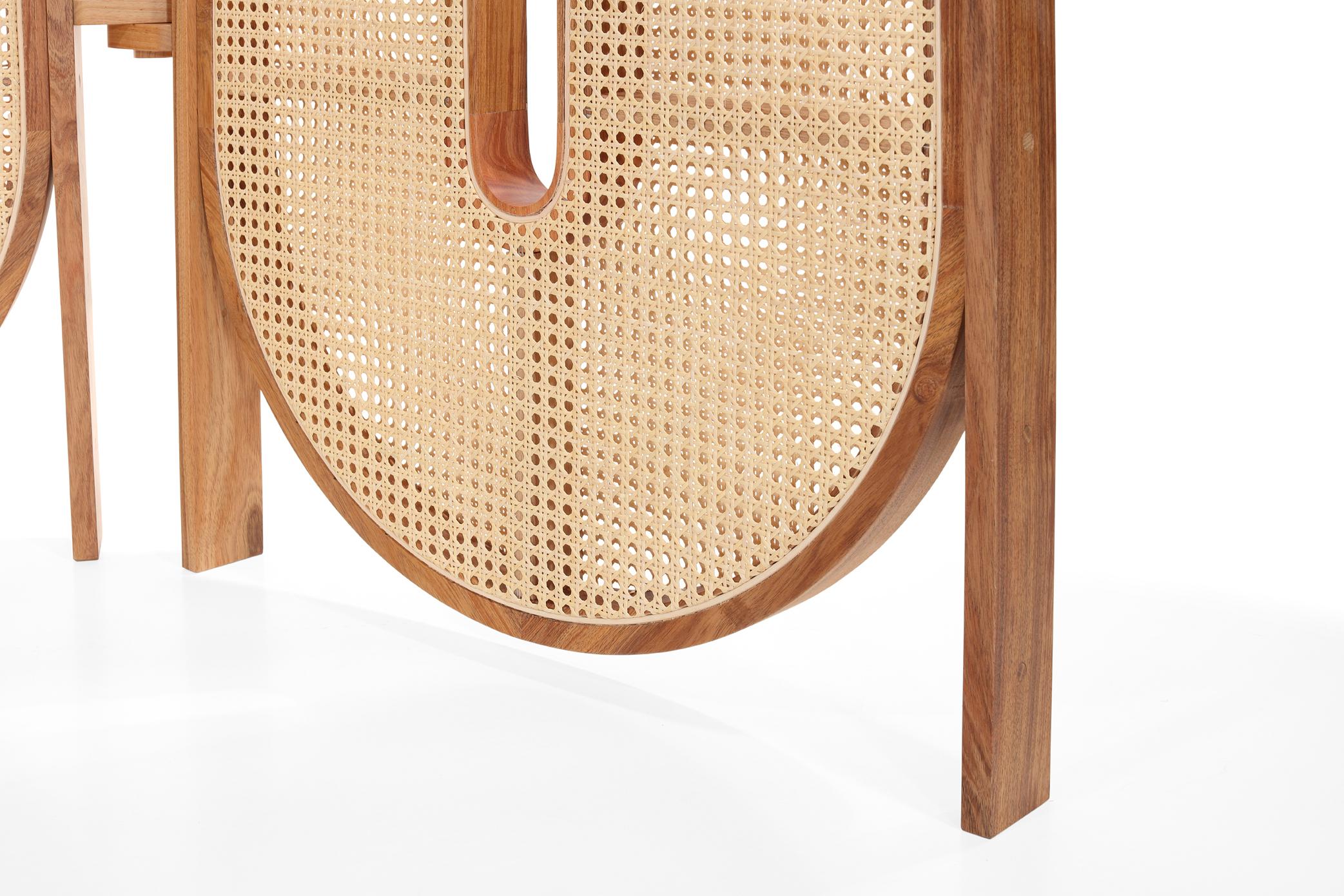 Tori, écran artisanal en bois et sangles de canne naturelles en vente 1