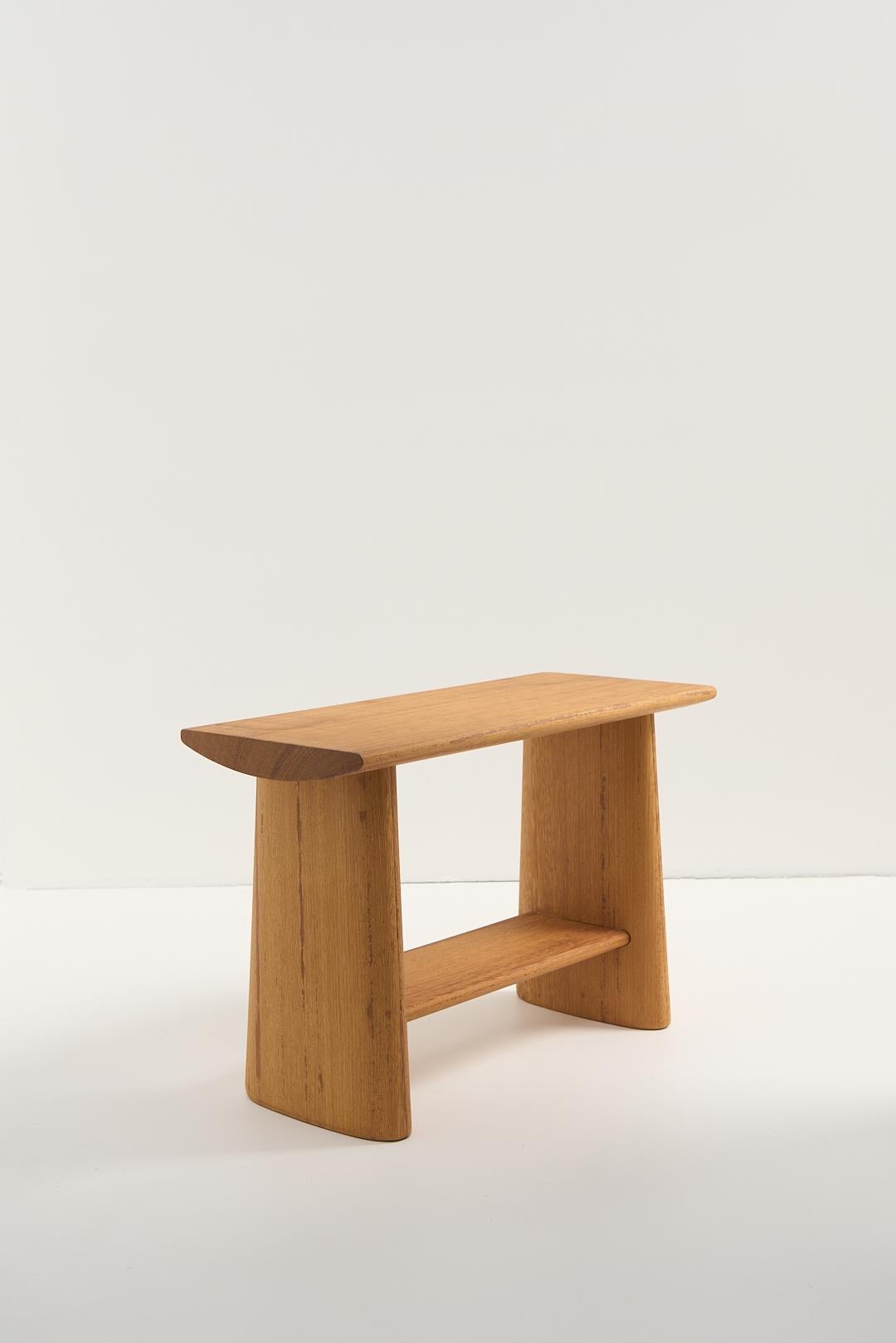 Torii Collection, Rectangular Wooden Stool In New Condition For Sale In Belo Horizonte, Minas Gerais