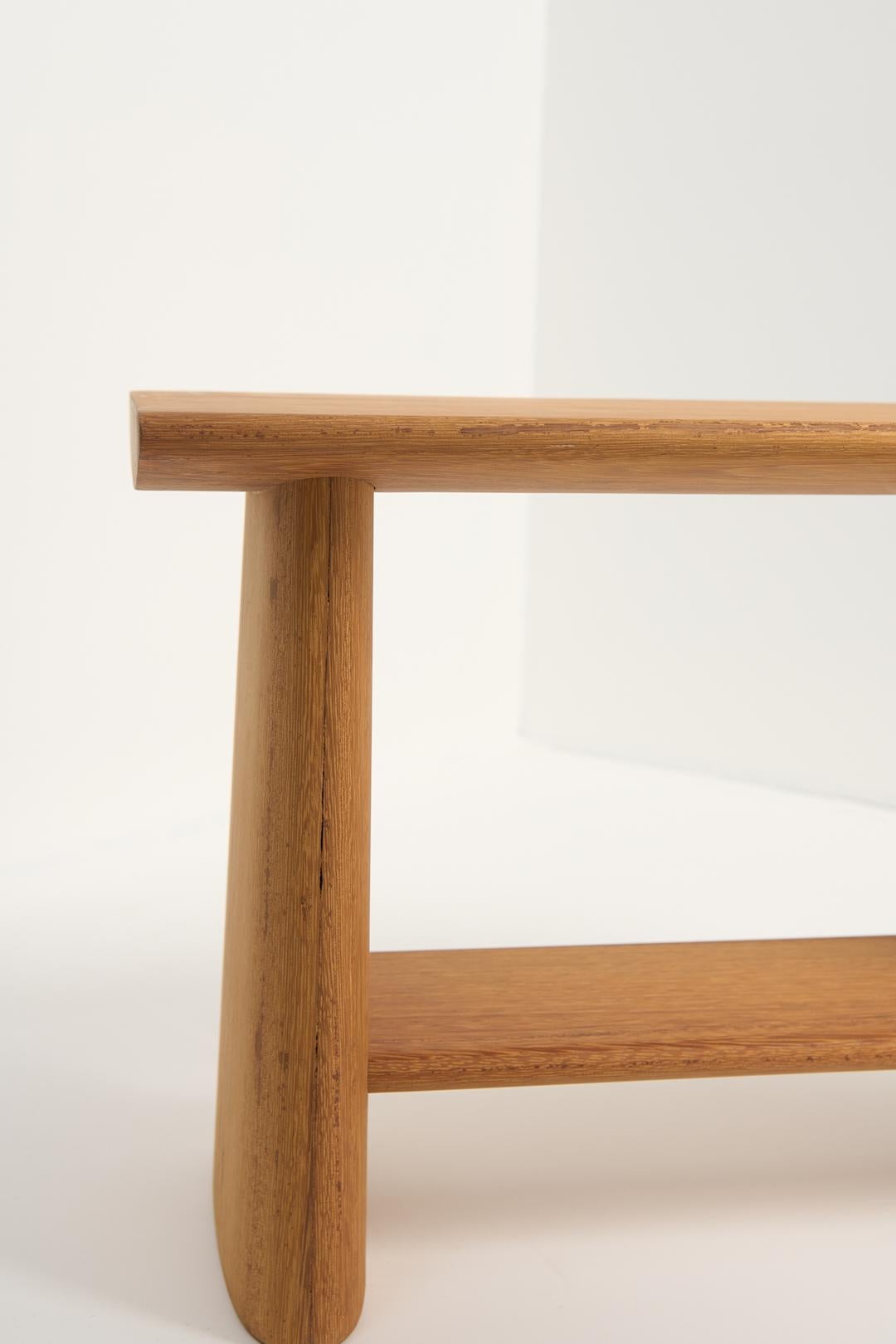 Collection Torii, tabouret rectangulaire en bois en vente 1