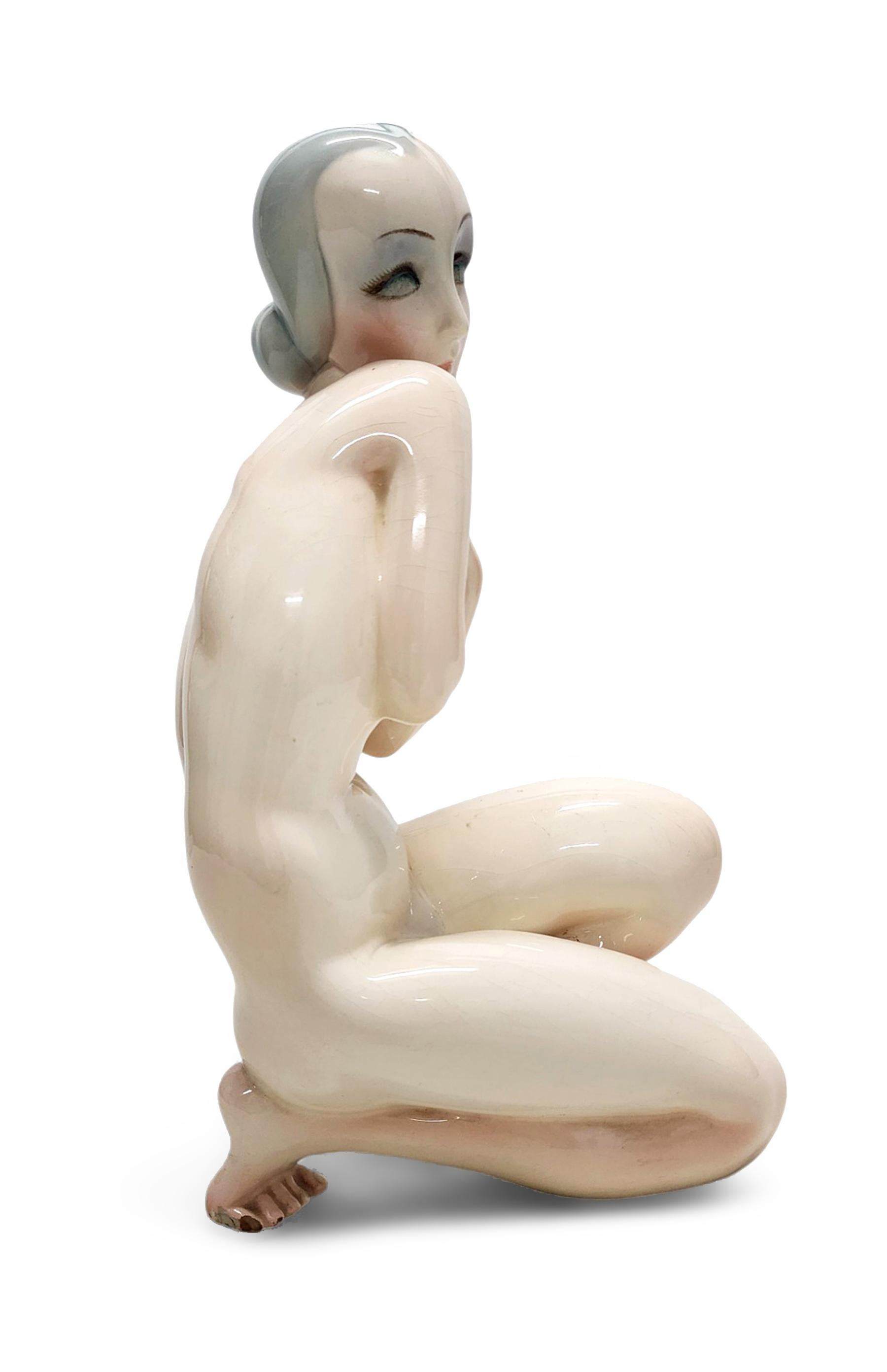 Figurilla de cerámica esmaltada 'Verginità' de Sandro Vaccetti para Essevi, Italia Art Decó en venta