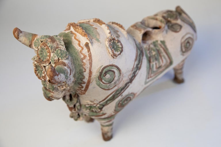 Torito de Pucara Antique Painted Terra Cotta Pottery Peruvian Bull Sculpture For Sale 4