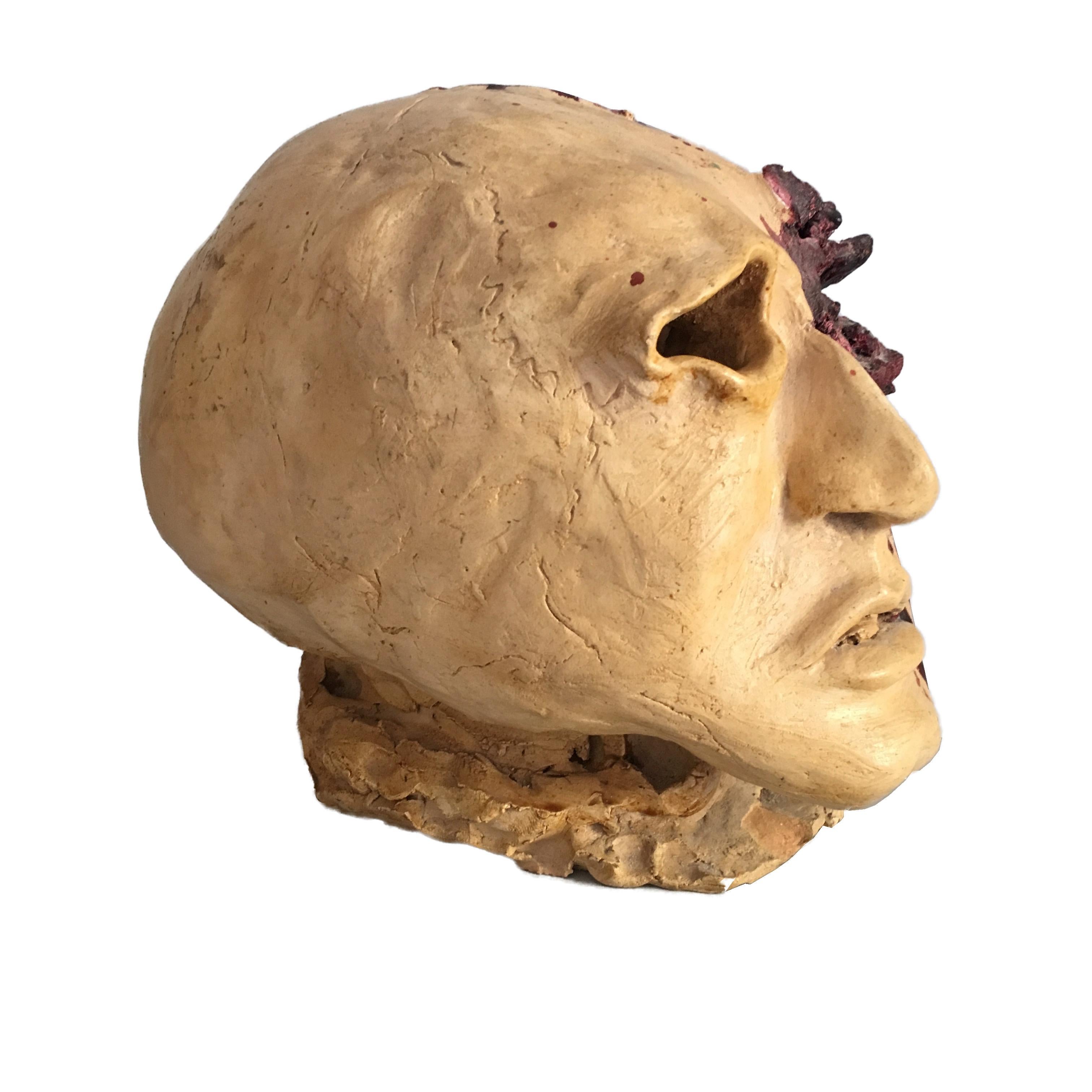 Gewehrter menschlicher Kopf Skulptur im brutalistischen Stil Signiert E.D. 71 (Brutalismus) im Angebot