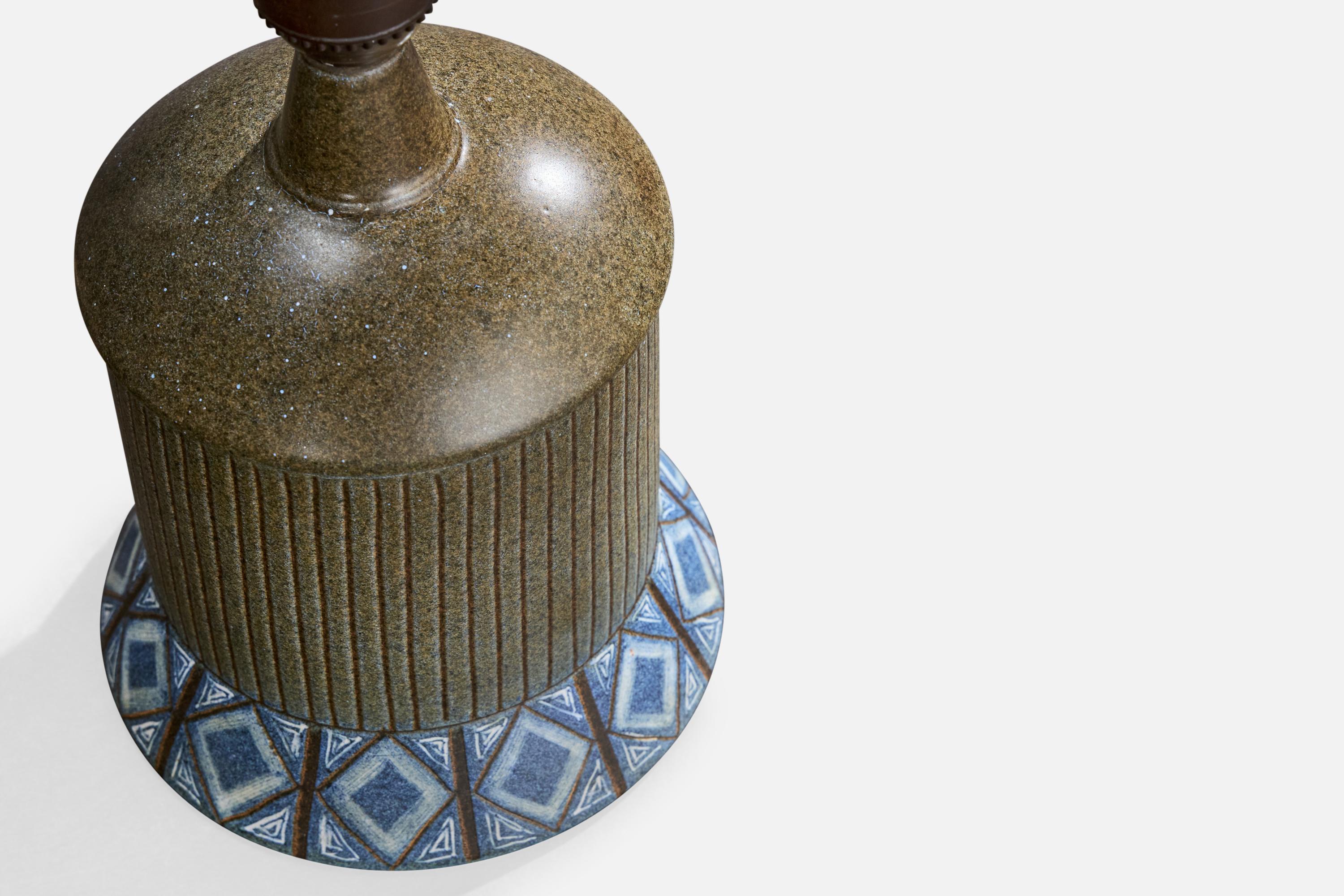 Suédois Törngrens Krukmakeri, lampe de table, céramique, Suède, 1970 en vente