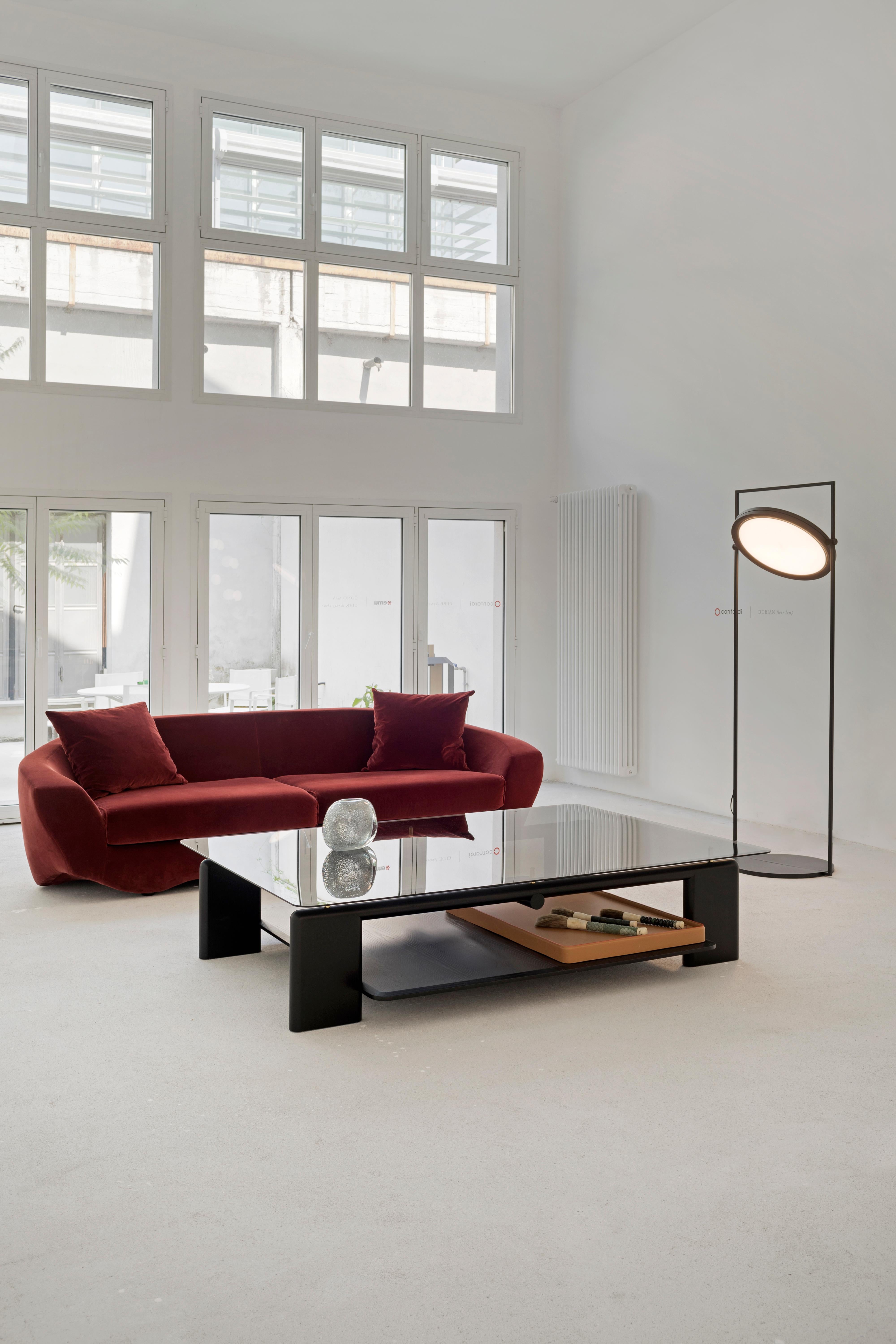 Table basse Toro 180 en frêne noir teinté, verre fumé et cuir par Casa Casati en vente 1