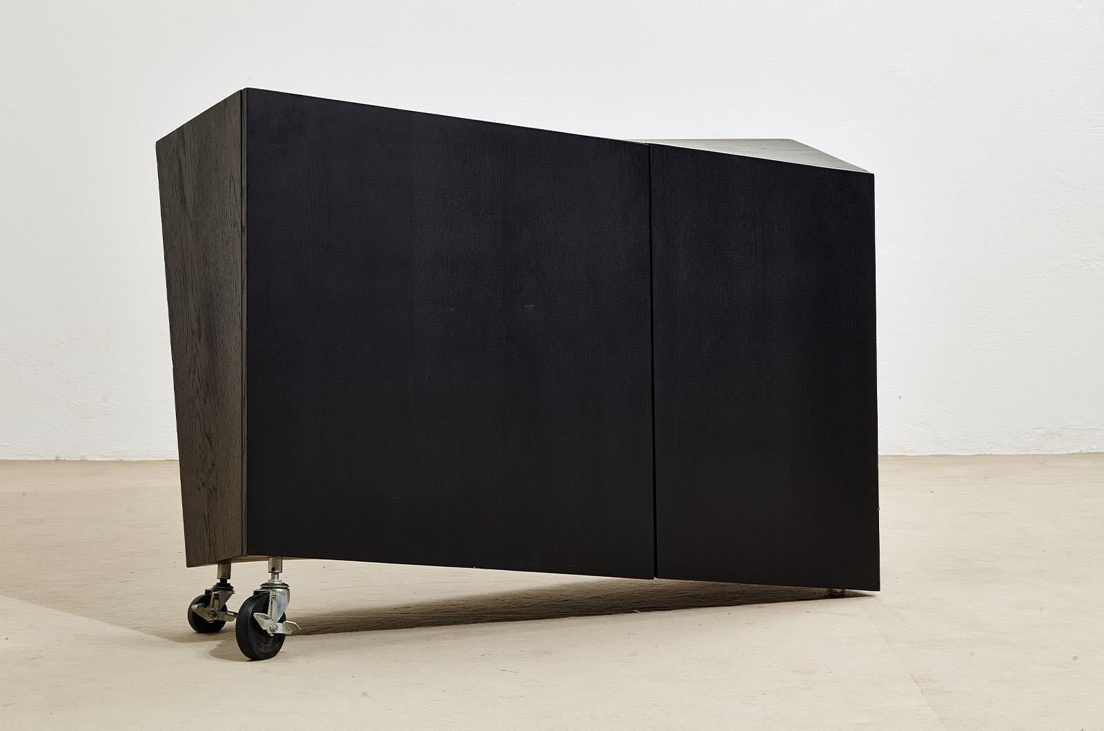 Ébénisé Armoire Toro par Paolo Pallucco et Mireille Rivier pour Studio Pallucco