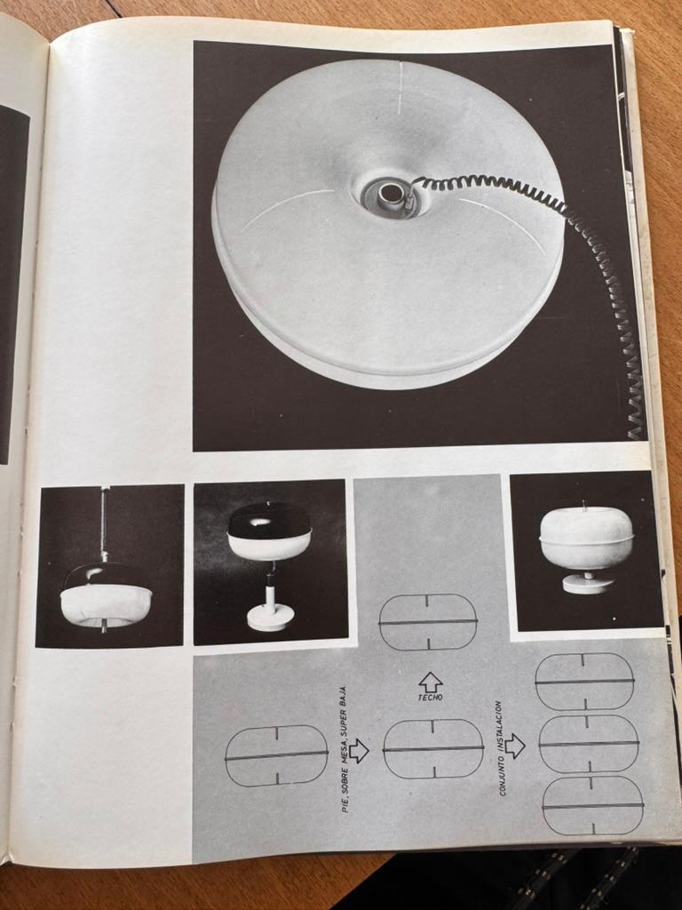 Toro Table Lamp by Enric Franch for Stoa, 1970s Spain

The Toro table lamp, designed by Enric Franch for Stoa in the 1970s, is a rare and distinctive piece of Spanish modern design. Reflecting the experimental spirit of the decade, the lamp features