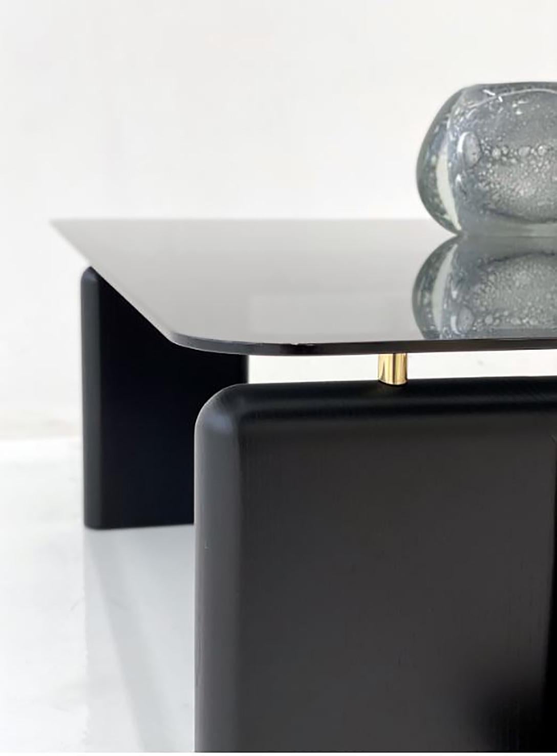 Toro, la luxueuse table basse avec plateau en cuir en vente 1