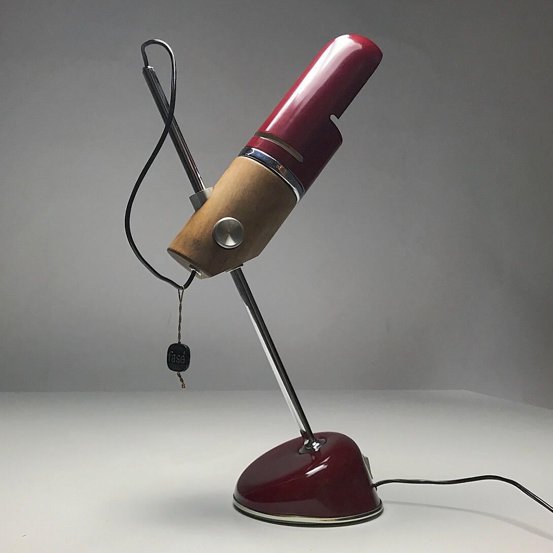 Sophisticated, well built and breathtaking desk or table lamp made in 1969 by Tomas Diaz Magro for Fase Madrid, Spain.

Torpedo is the name and probably one of the most rare desk lamps produced by Fase Madrid. 

Tomas Diaz Magro designed several