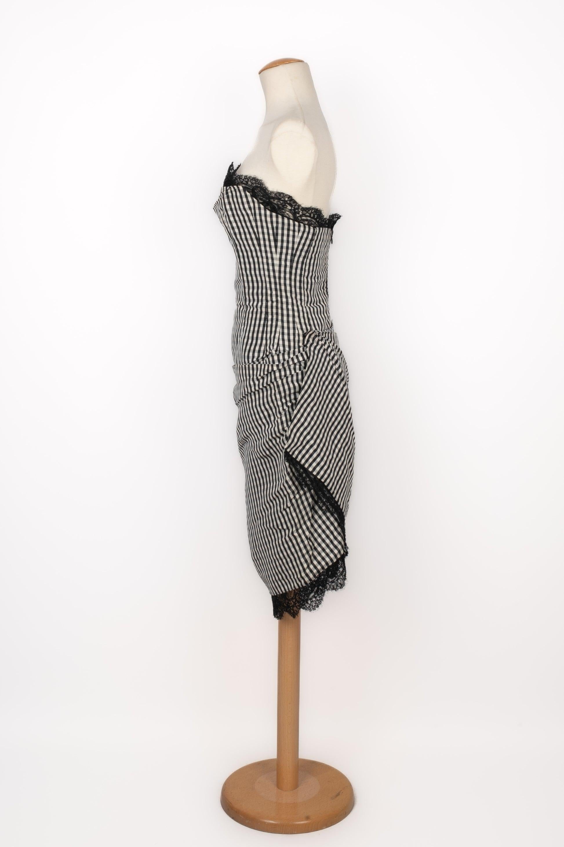 Torrente Vestido corpiño de guinga blanco y negro Alta Costura, 1996 en Excelente Estado en SAINT-OUEN-SUR-SEINE, FR