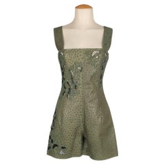 Traje de Alta Costura de piel de avestruz verde vainica Torrente, 2000