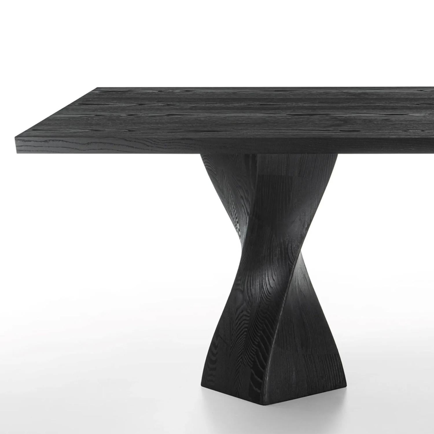 Torsade Black Dining Table In New Condition For Sale In Paris, FR