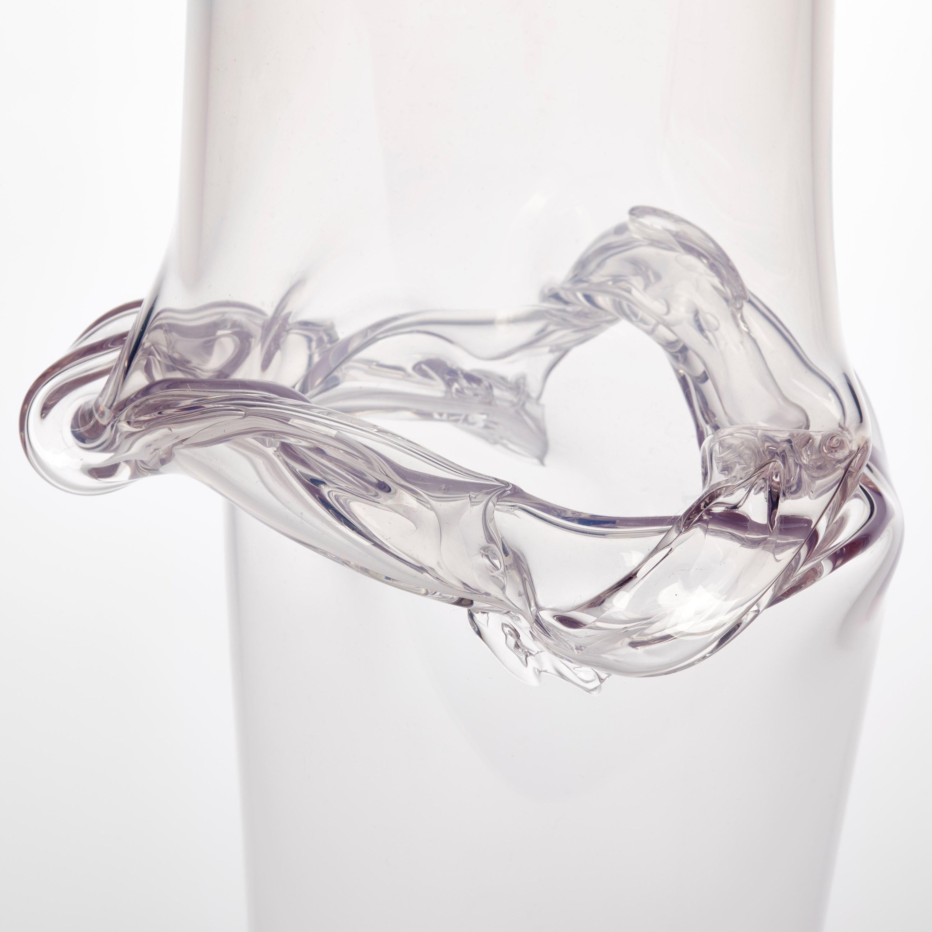  Torsion in Pink 22/01, ein klares, skulpturales mundgeblasenes Glasgefäß aus Glas von Emma Baker (Organische Moderne) im Angebot