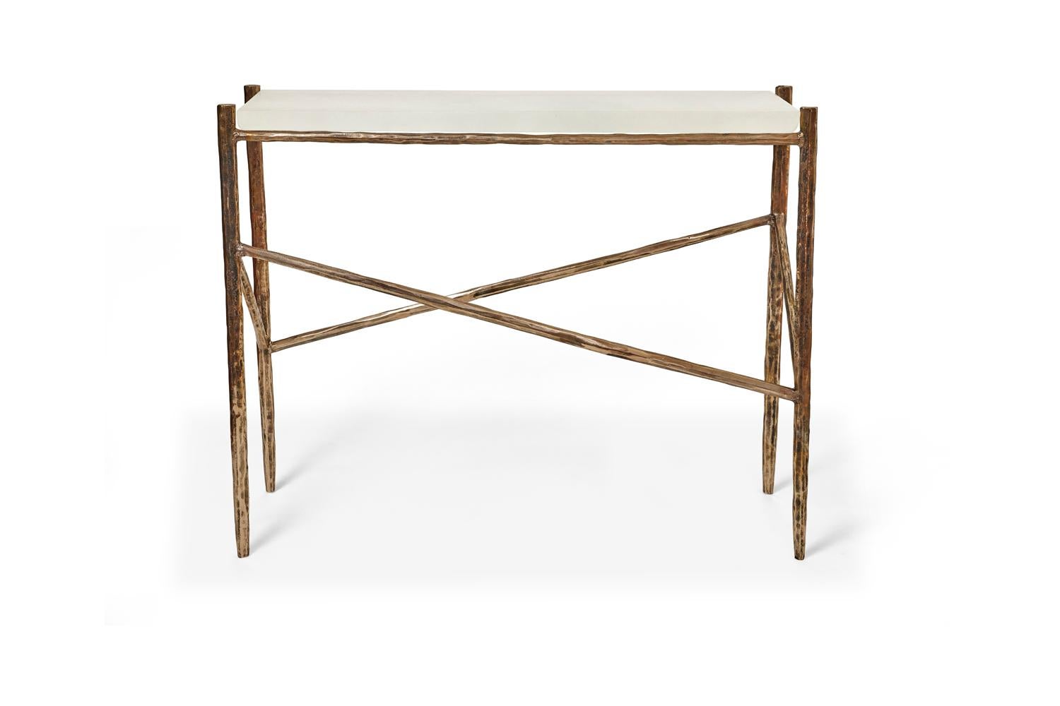 Gregory Nangle
Torsion table, 2021
Cast bronze and crystal
Measures: 37.25 x 45.75 x 12.5 in.