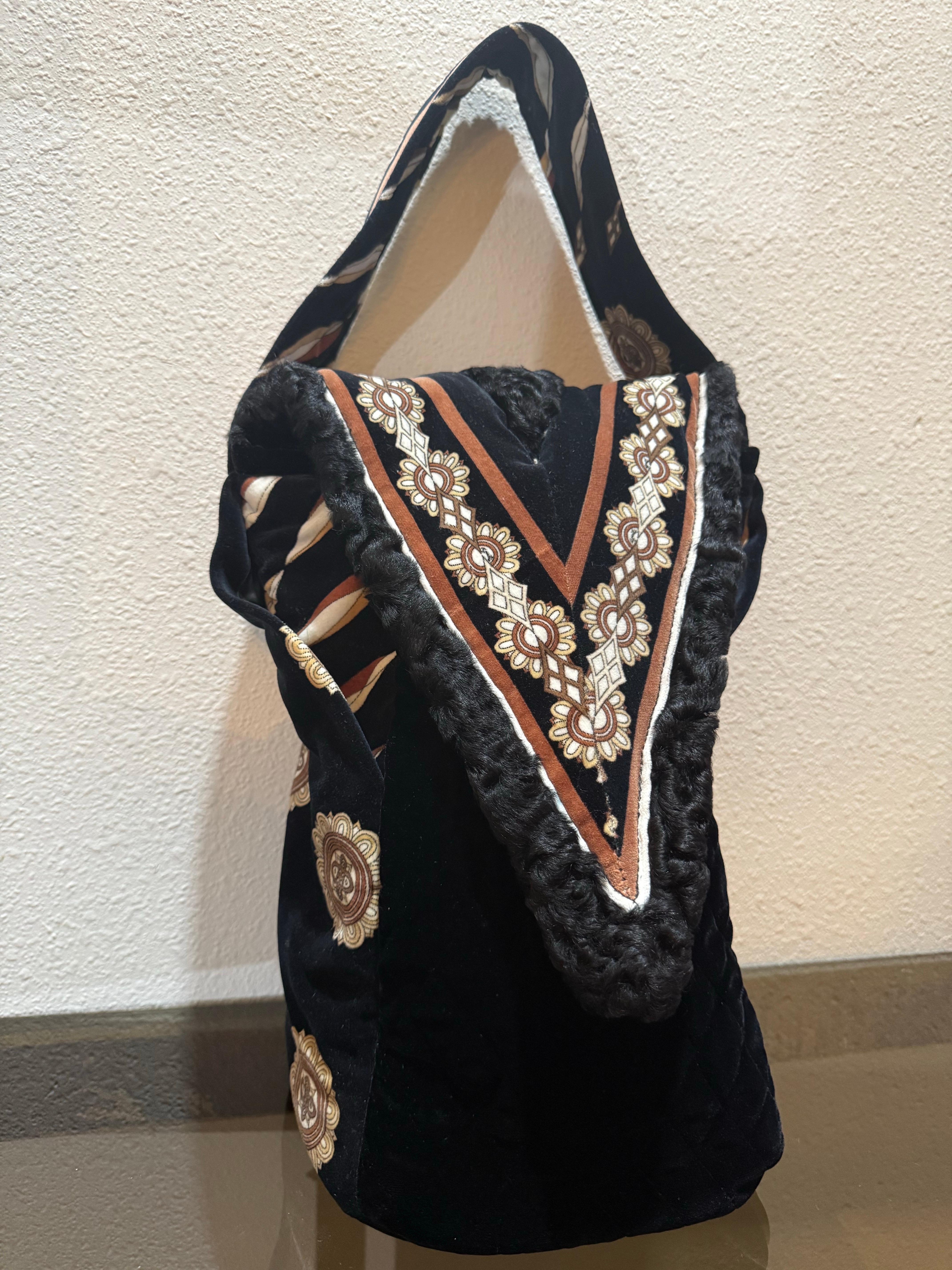 Torso Creations 1950s Black Velvet Swingcoat w Emilio Pucci Print Velvet Collar For Sale 12