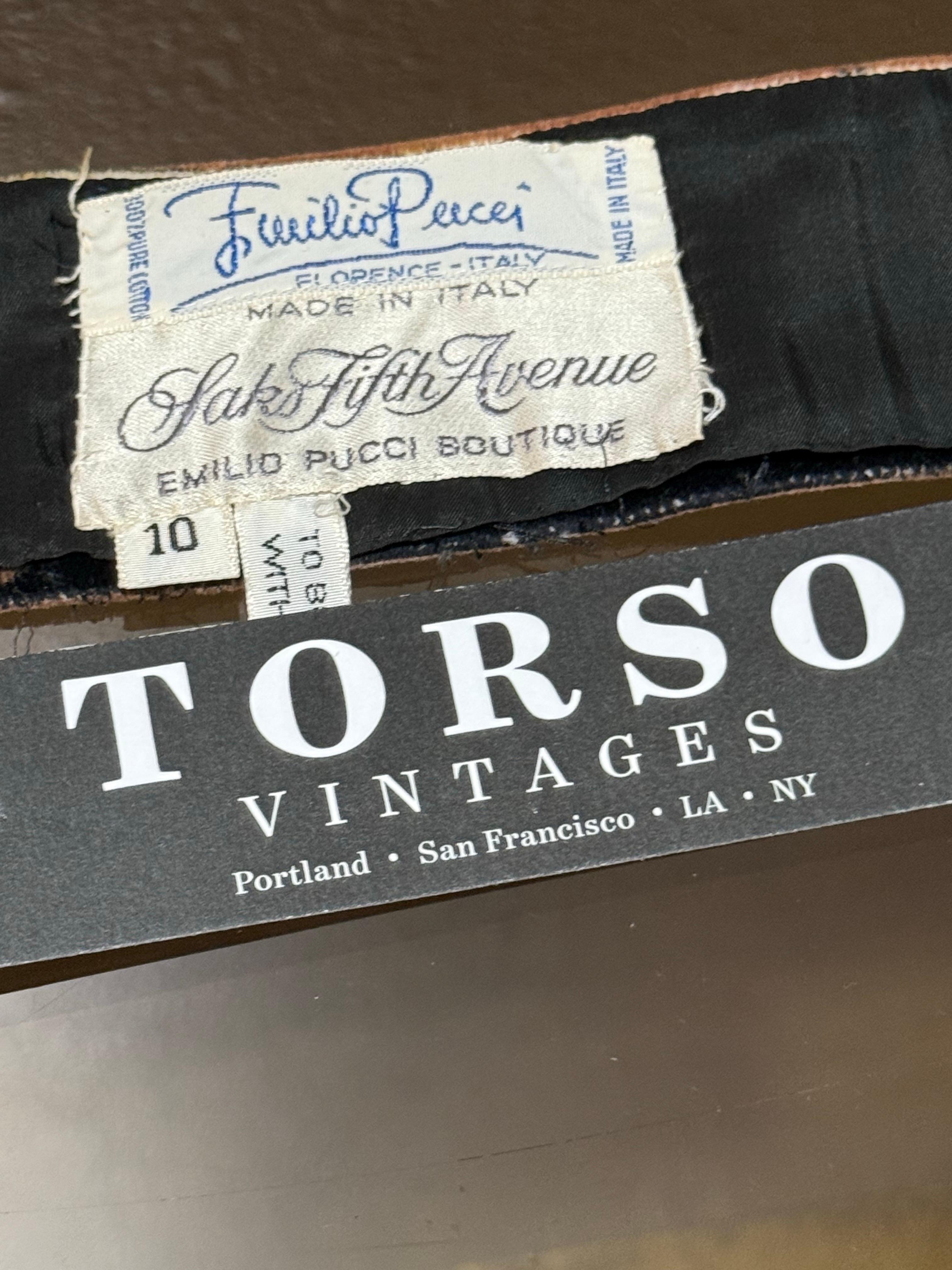 Torso Creations 1950s Black Velvet Swingcoat w Emilio Pucci Print Velvet Collar For Sale 17