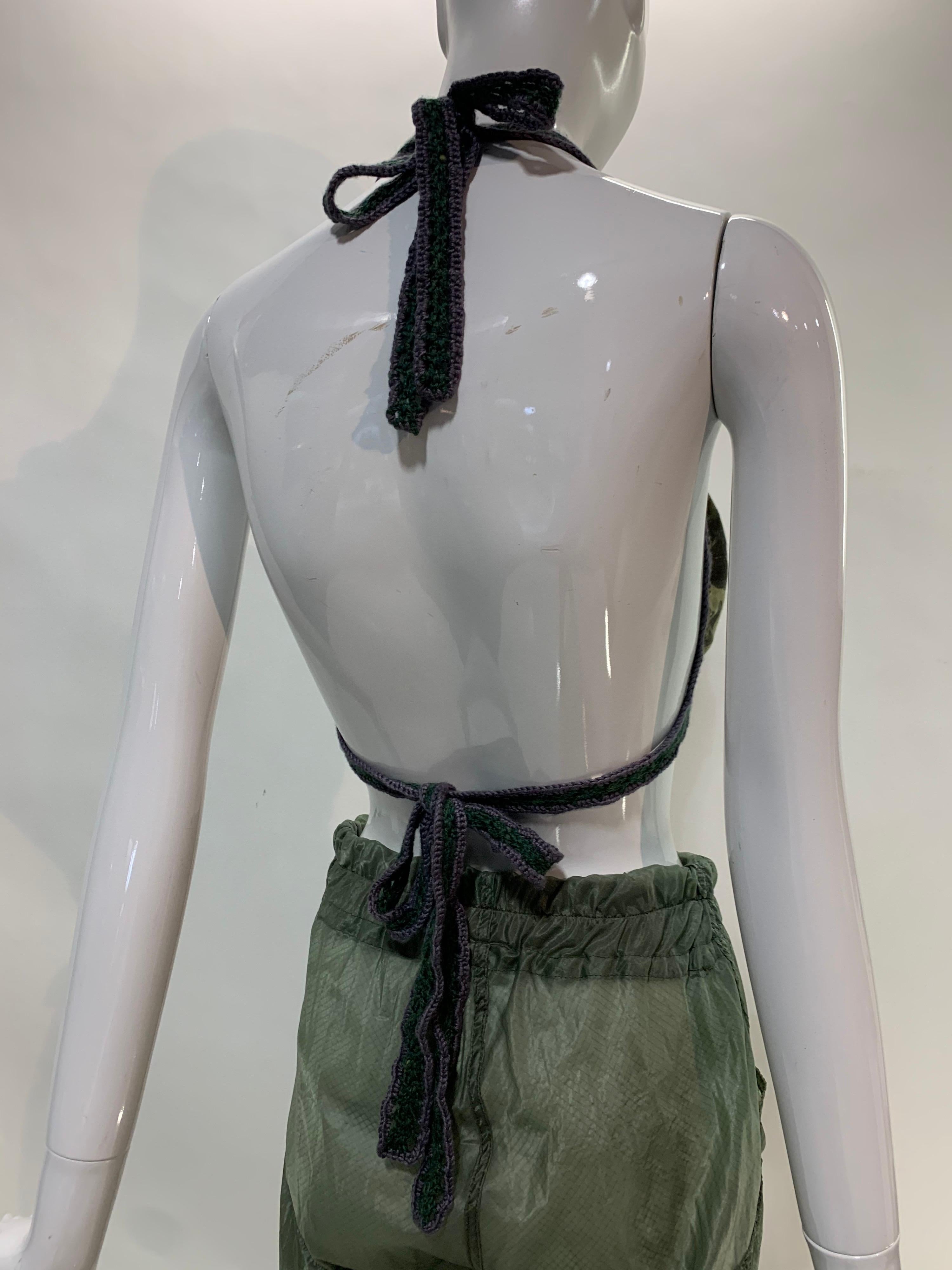 Bralette dos nu en coton et crochet crocheté à la main imprimé camouflage de Torso Creations  en vente 3