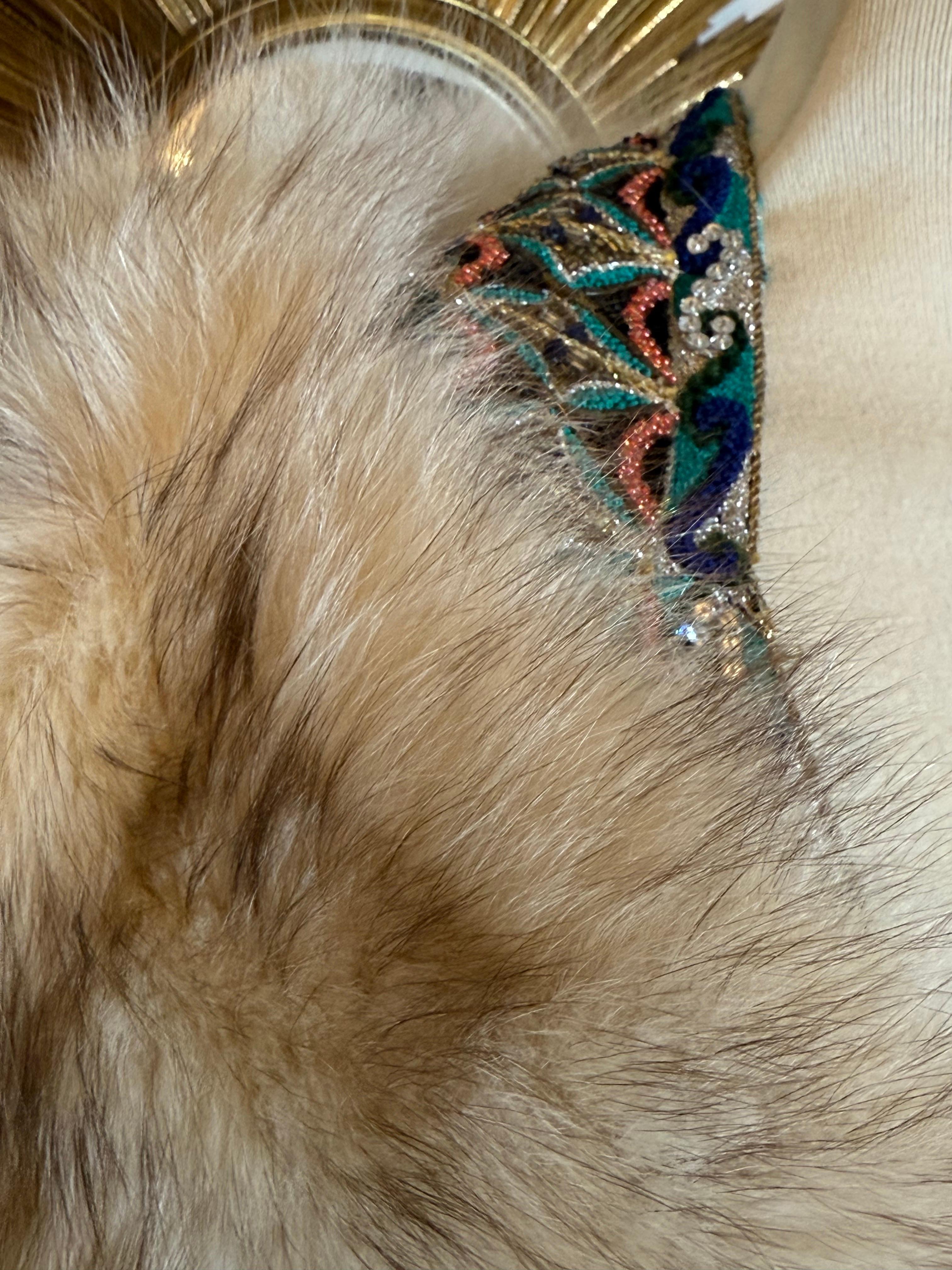 Torso Creations Indian Print Beaded Silk Patchwork Cloak w Silver Fox Collar im Angebot 13
