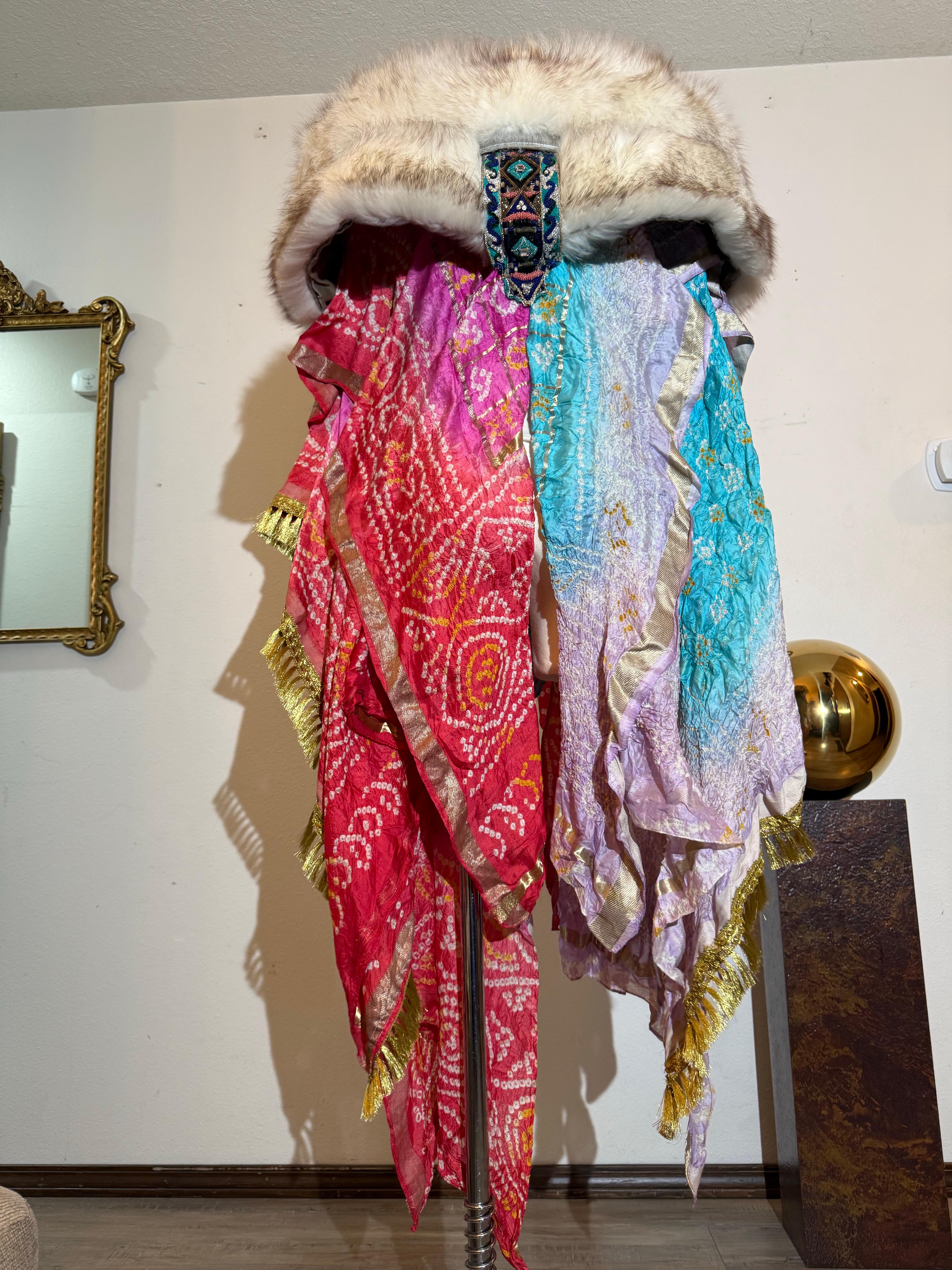 Torso Creations Indian Print Beaded Silk Patchwork Cloak w Silver Fox Collar im Angebot 4