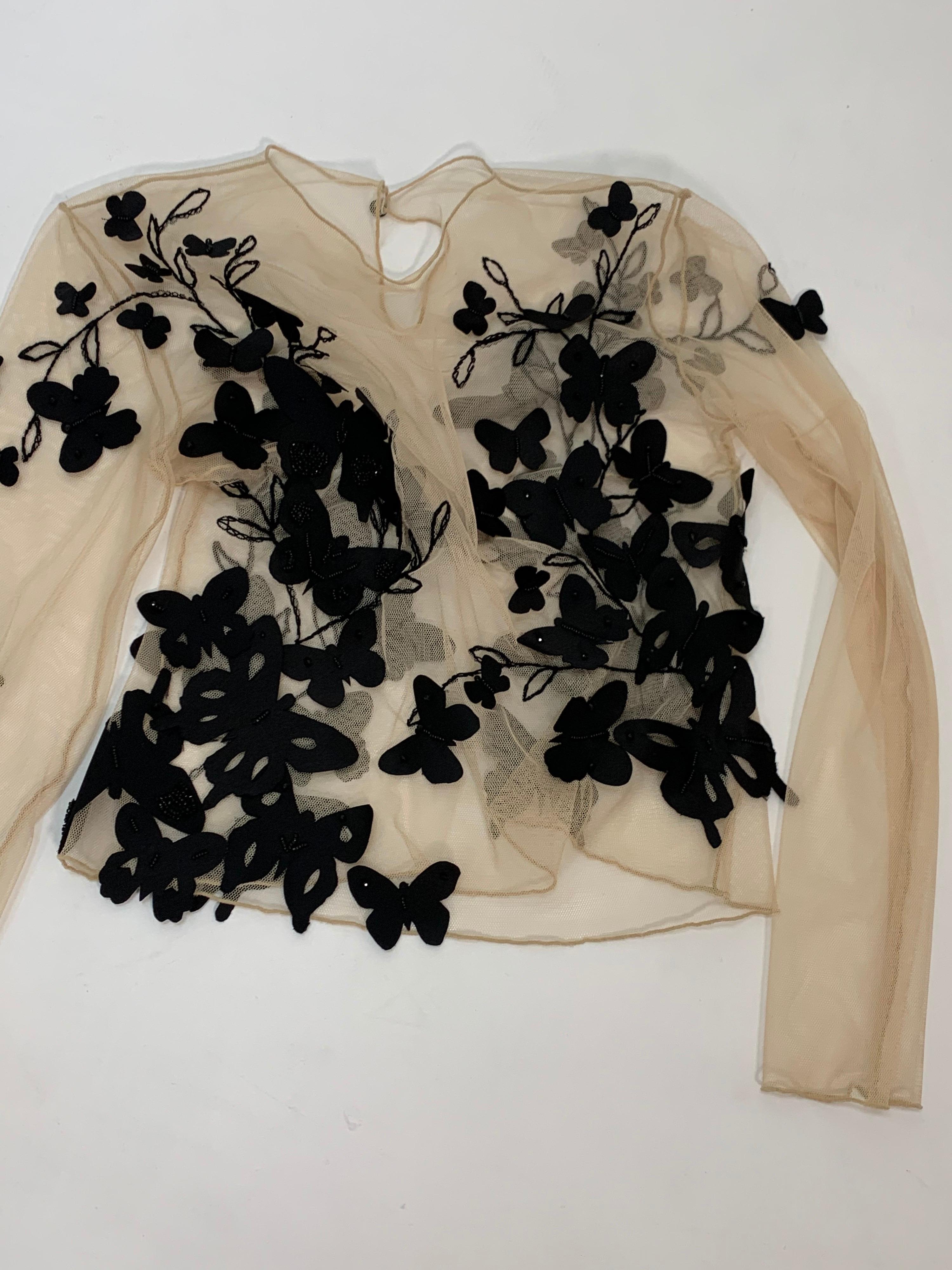 Torso Creations Hautfarbene & schwarze bestickte Bluse aus Tüll mit Schmetterlingsapplikationen in Schwarz  im Angebot 3